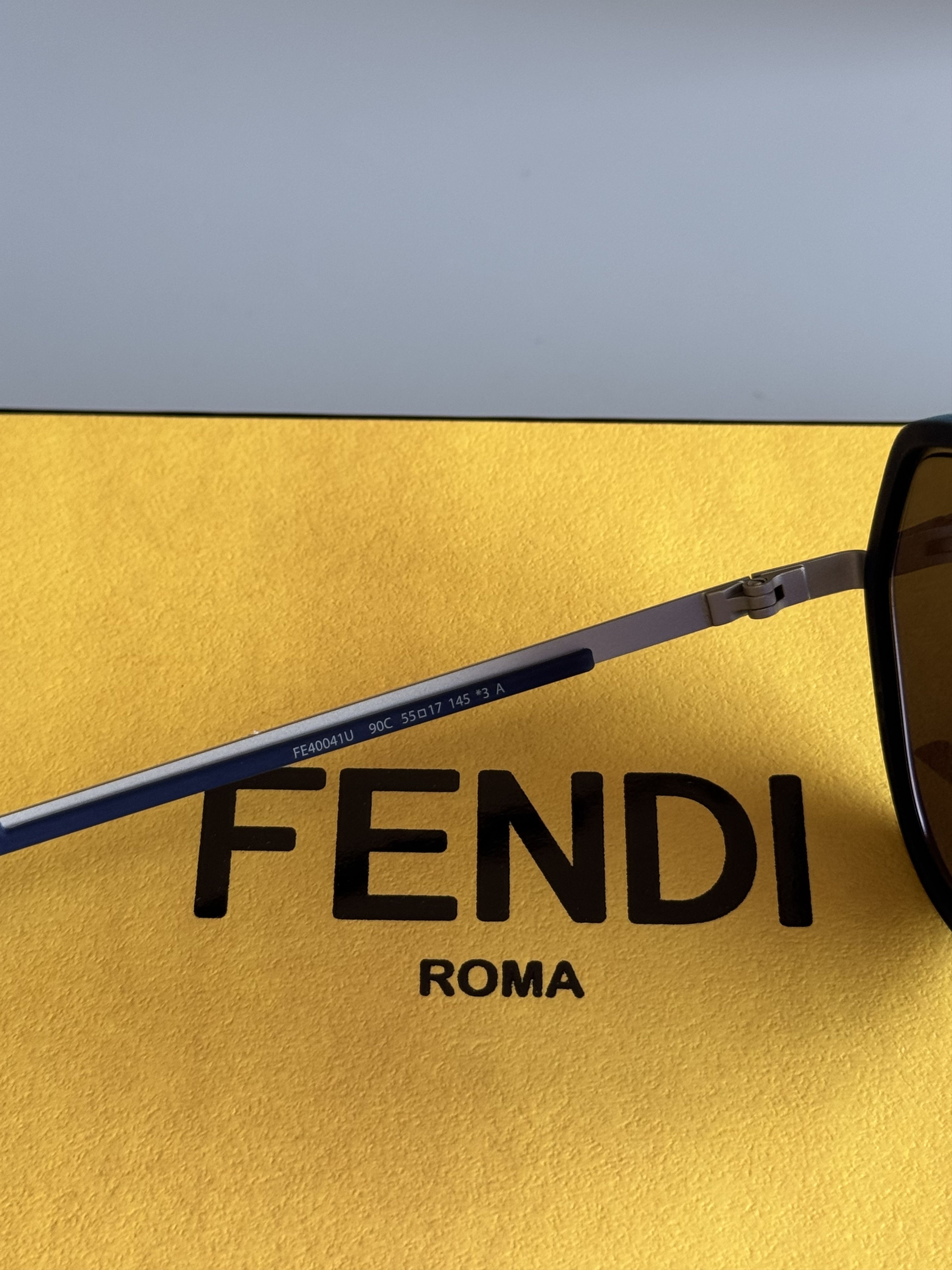 Fendi Fendi Sunglasses Size ONE SIZE - 11 Thumbnail
