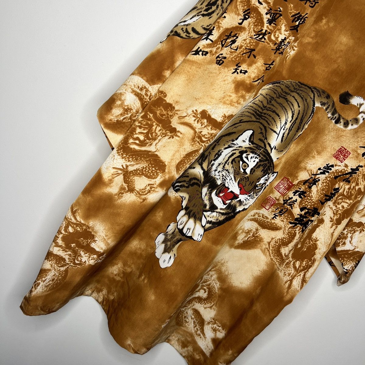 Japanese Brand × Vintage Vintage Japanese Crazy Shirt Tiger Summer Overprint 90s Size US XL / EU 56 / 4 - 9 Thumbnail