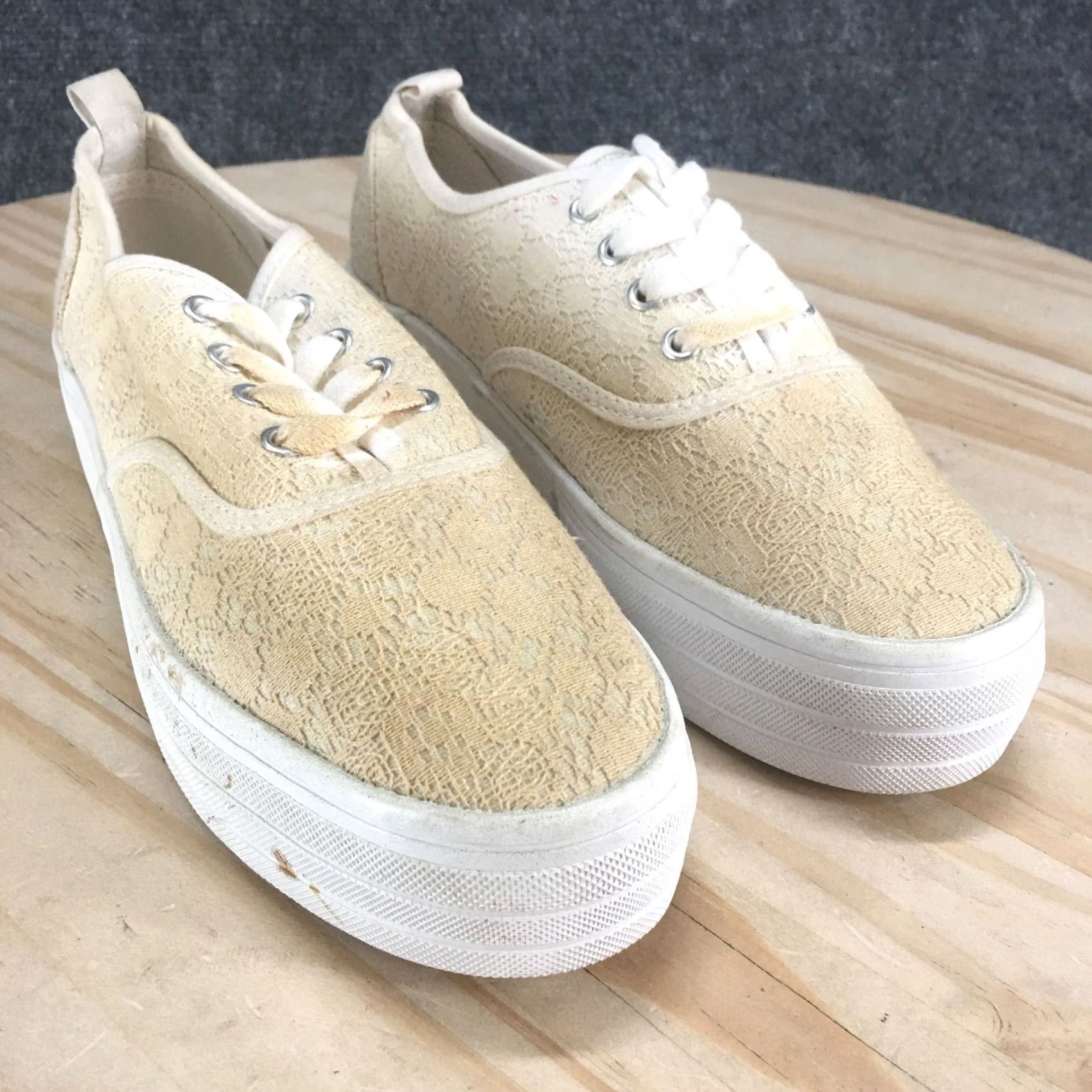 H&M Divided by H&M Shoes Womens 8 Platform Lace Sneaker Beige Lace Up Low Top Casual Size M / US 6-8 / IT 42-44 - 3 Thumbnail