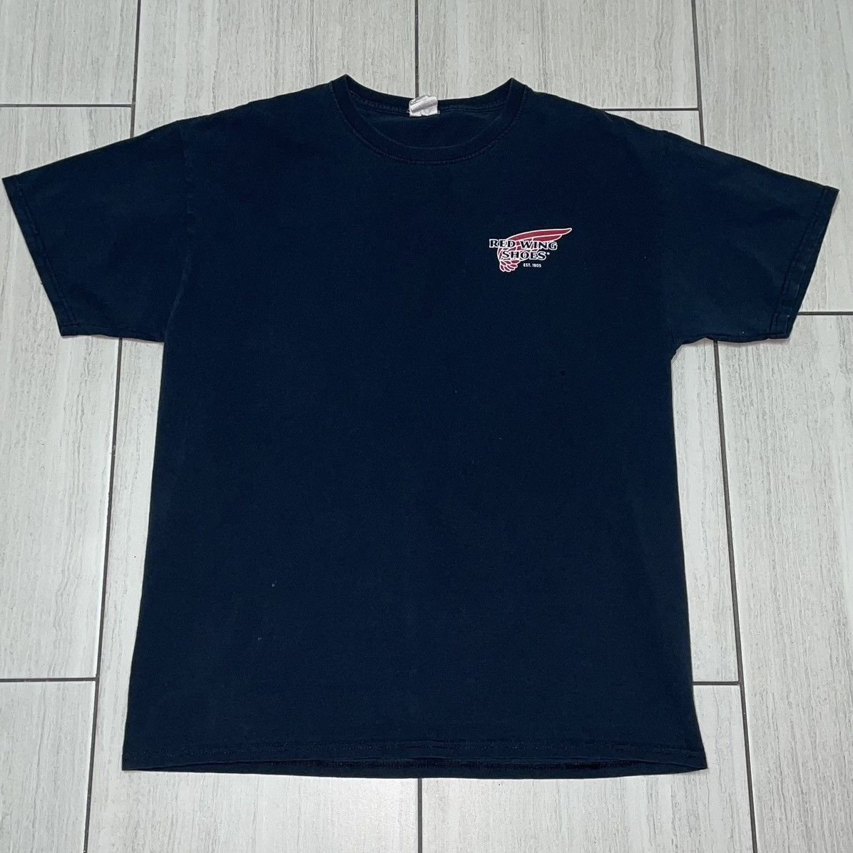 Red Wing Vintage Red Wings Shoes T-shirt Size US L / EU 52-54 / 3 - 3 Thumbnail