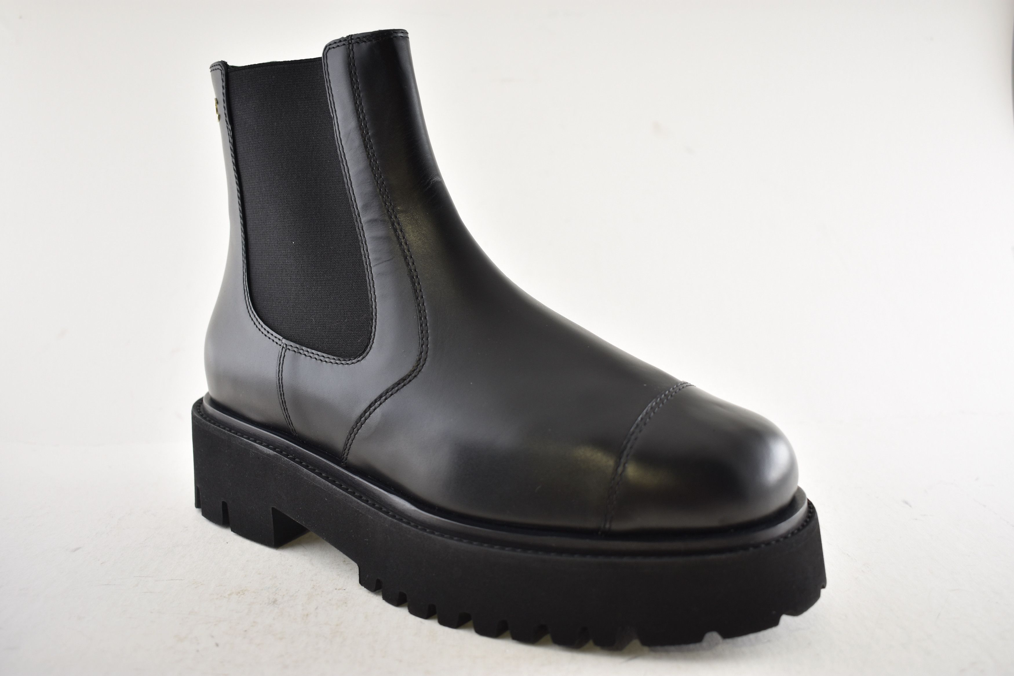 Chanel Chanel 24B Black Leather CC Chelsea Ankle Platform Boot 41 Size US 11 / IT 41 - 4 Thumbnail