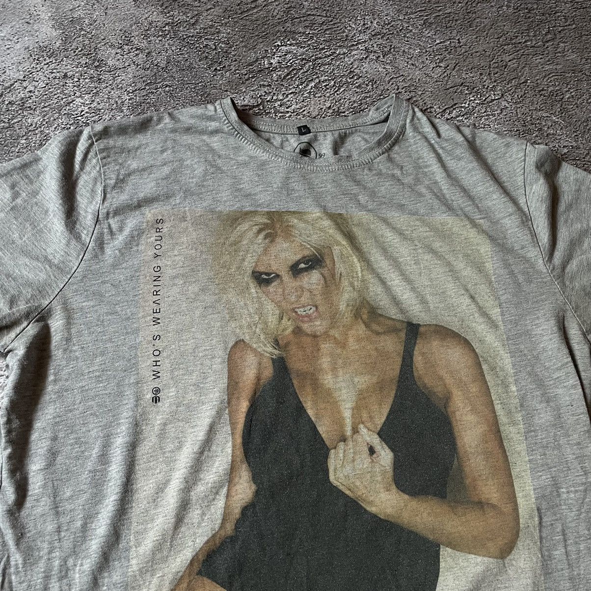 Vintage Vintage Y2K Graphic Tee Sun Faded Oversized Babe Print L Size US L / EU 52-54 / 3 - 5 Thumbnail