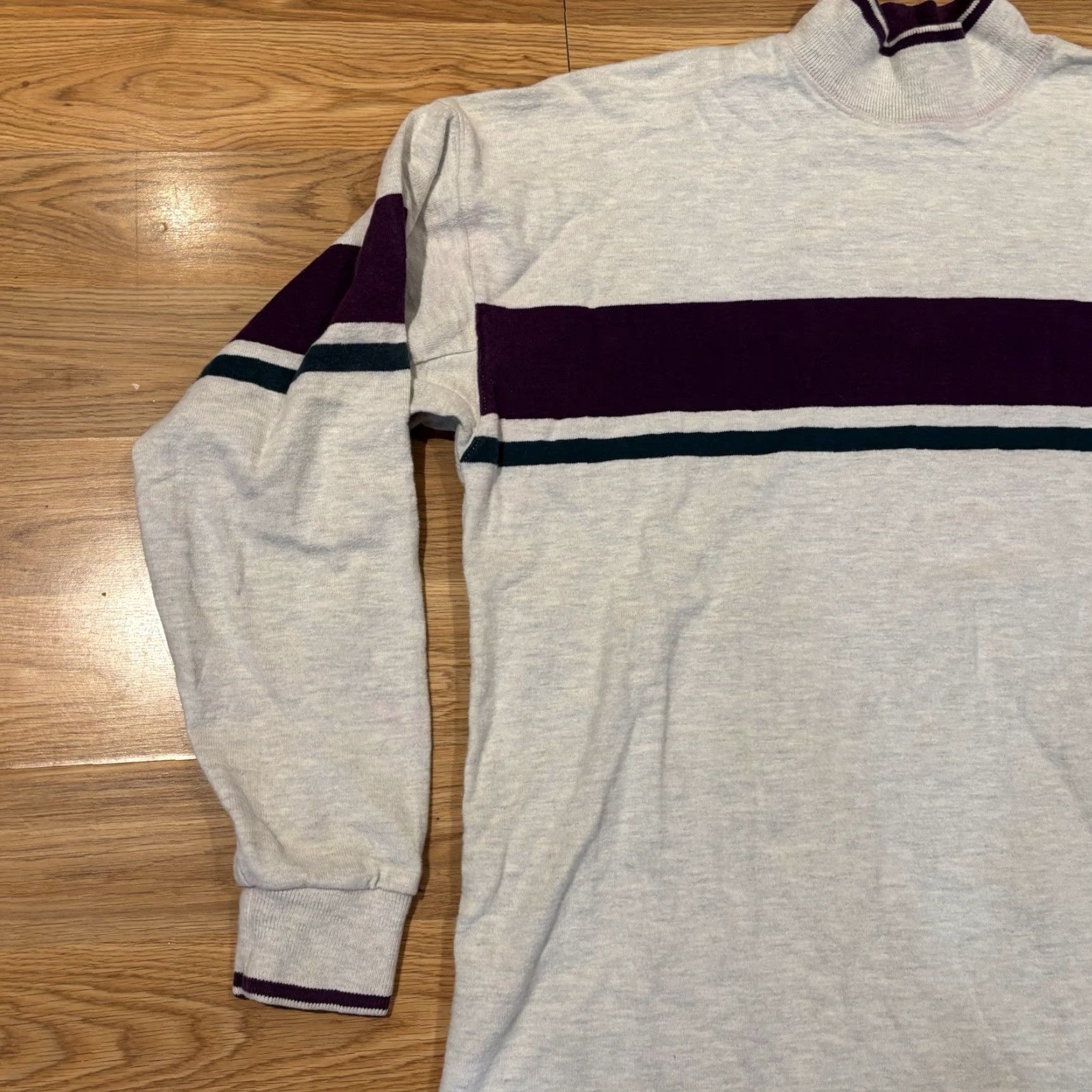 Vintage VINTAGE LL Bean Striped Sweatshirt Pullover USA Men’s XL Purple Gray Green Pattern: Solid Long Sleeve Mock Neck Pullover Sweatshirt Size US XL / EU 56 / 4 - 5 Thumbnail