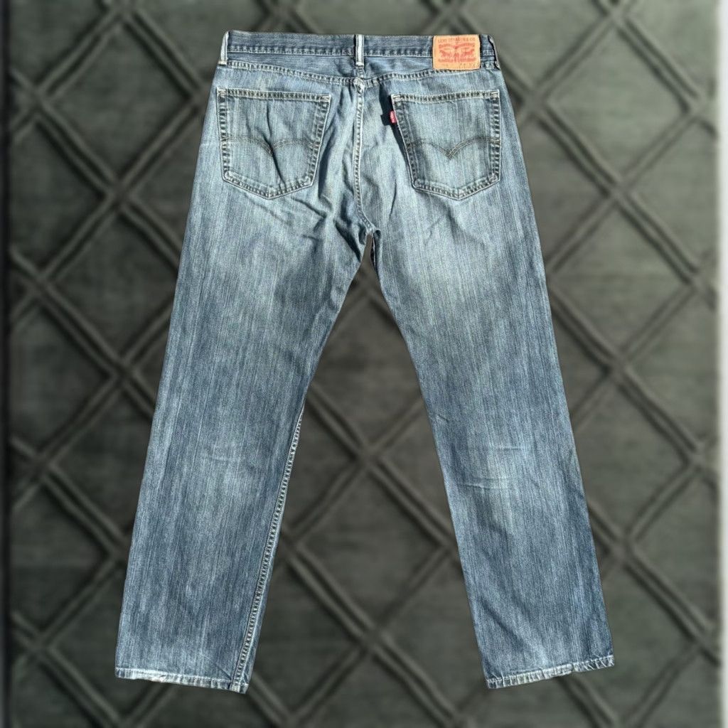 Levi's VINTAGE Levi's 505 Jeans Distressed Grunge Denim Men 36x32 Blue Straight 32in Inseam Mens Size US 36 / EU 52 - 1 Thumbnail