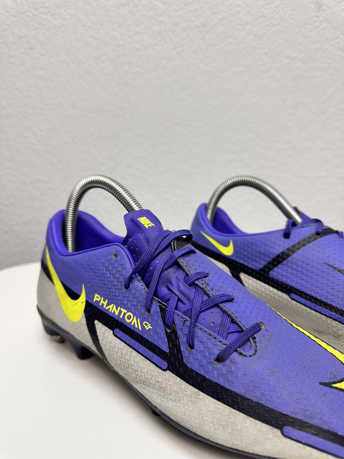 Nike Nike Phantom GT2 Pro purple soccer cleats rare hype Size US 7 / EU 40 - 7 Thumbnail