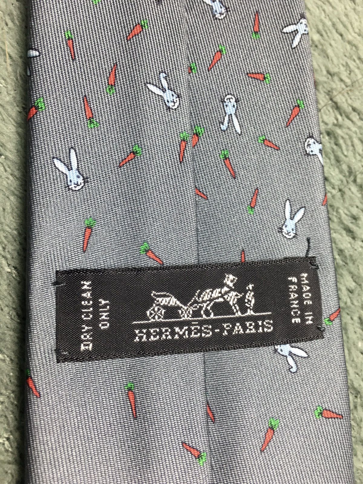 Hermes HERMES Paris Rabbit Carrot Print 6311 PA Silk Mens Tie Size ONE SIZE - 9 Thumbnail