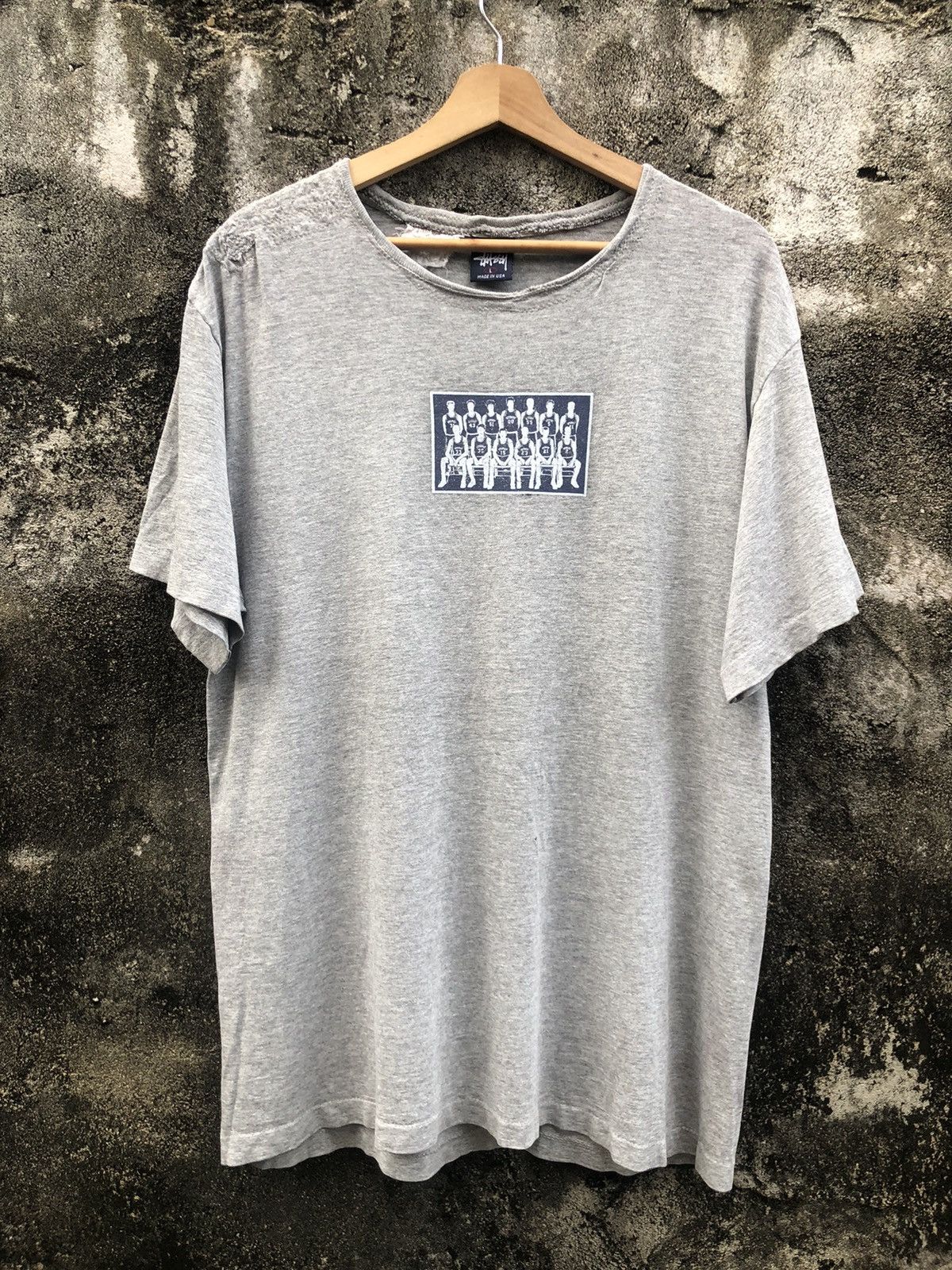 Stussy Vintage 90s Stussy Basketball Tshirt Distressed Size US L / EU 52-54 / 3 - 2 Thumbnail