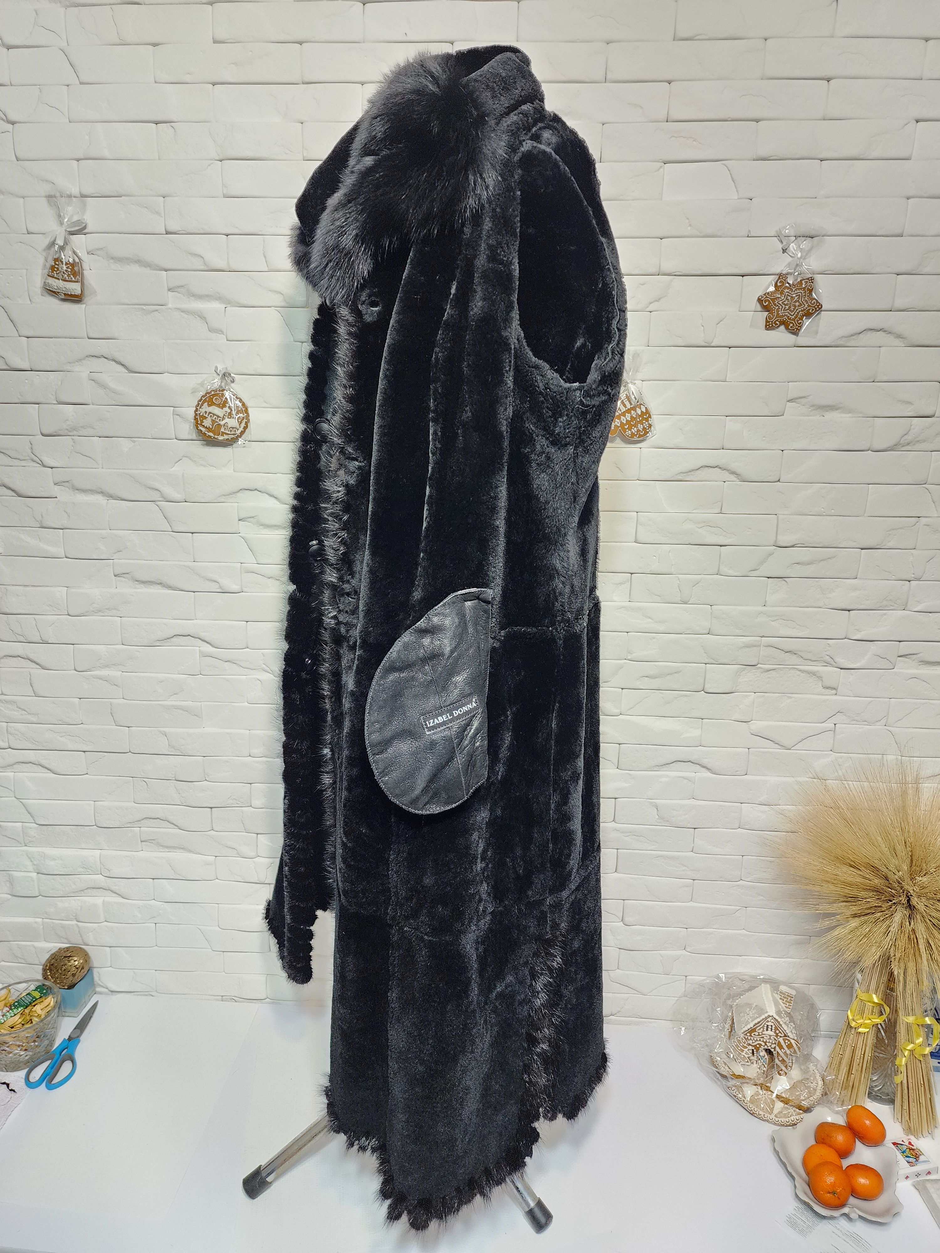 Furla Black Sheepskin Coat: Women's Hooded Fur Coat , Button Size 3XL / US 20-22 - 7 Thumbnail