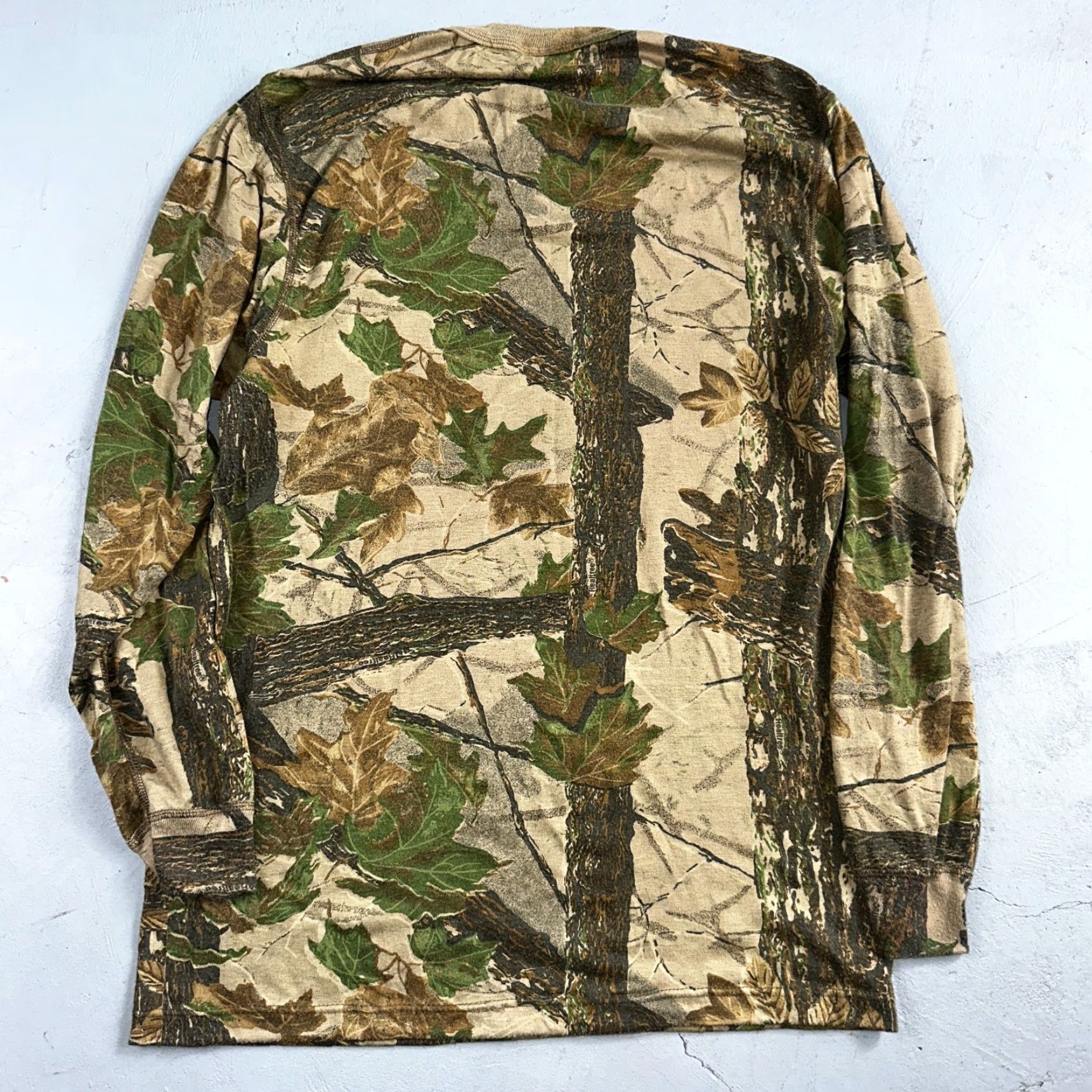 Realtree VINTAGE Camo 90s Real Tree VTG T Shirt Long Sleeve Pocket Mens M Green Forest Camouflage Graphic Print Size US M / EU 48-50 / 2 - 7 Thumbnail
