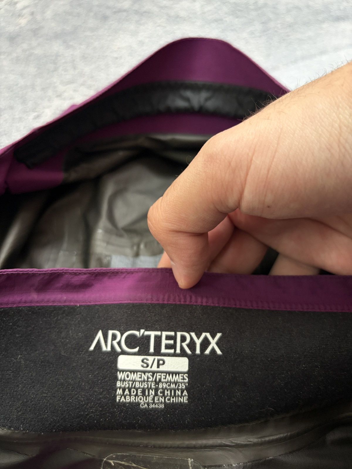 Arc'teryx Rare! Arc'teryx Beta SL Women’s Purple GORE-TEX Jacket S Size S / US 4 / IT 40 - 5 Thumbnail
