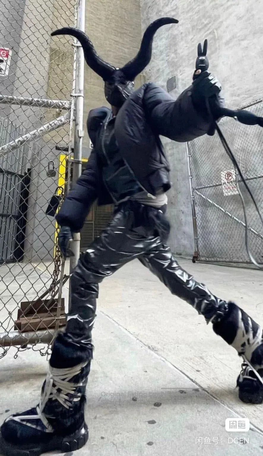 Rick Owens Rick Owens 19FW Larry Puffer Jacket. Size US L / EU 52-54 / 3 - 5 Thumbnail