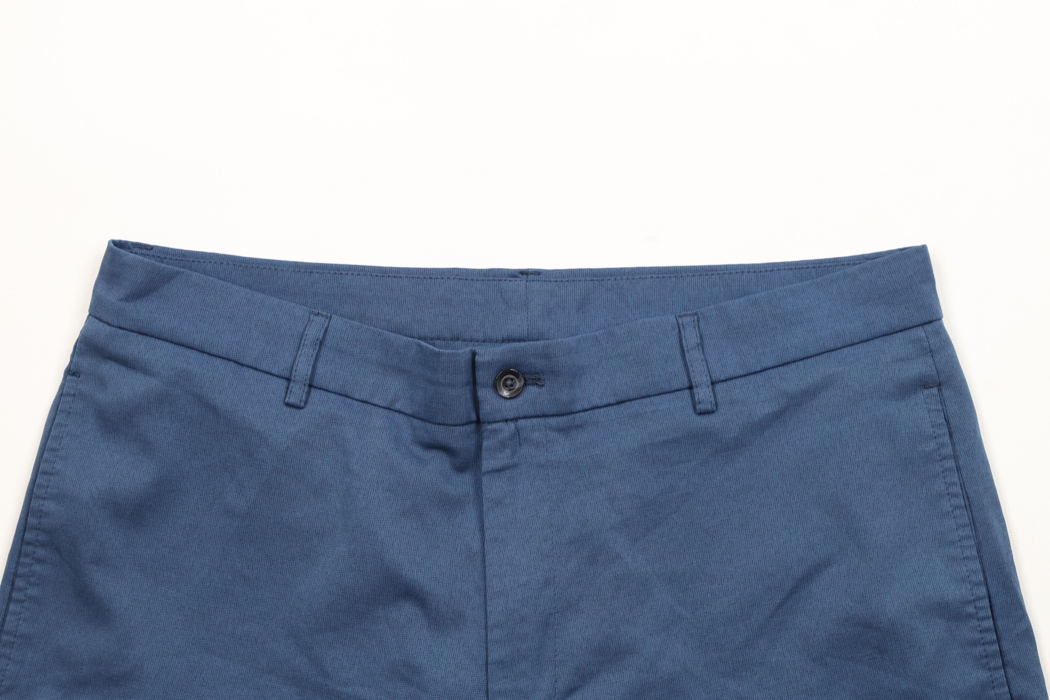 Vintage Vintage Y2K Streetwear Tech Golfing Golf Chino Shorts Blue Size US 35 - 2 Thumbnail