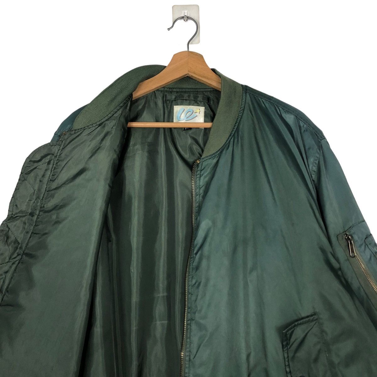 Japanese Brand 🔥Riot Riot Vintage Fly Bomber Jacket World Island Japan Size US L / EU 52-54 / 3 - 12 Thumbnail