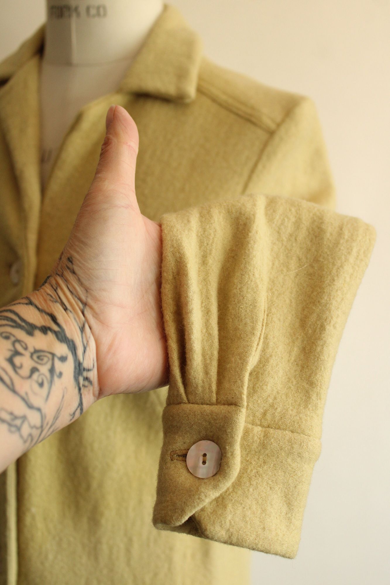 Vintage Vintage 1960s Coat Dress, Fred Roithschild Yellow Wool Size M / US 6-8 / IT 42-44 - 10 Thumbnail
