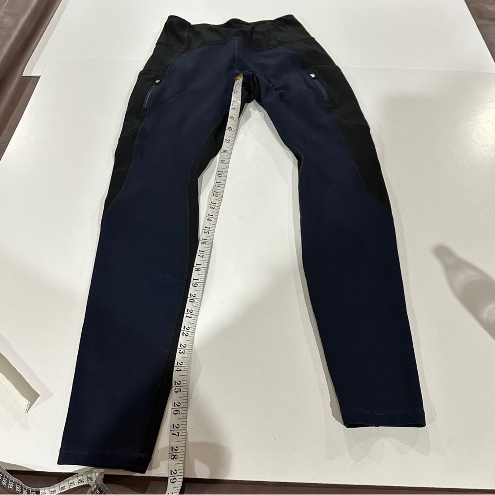 Athleta Athleta Traverse Navy Blue & Black High Rise Leggings Sz S Size 25" / US 0 / IT 36 - 12 Thumbnail