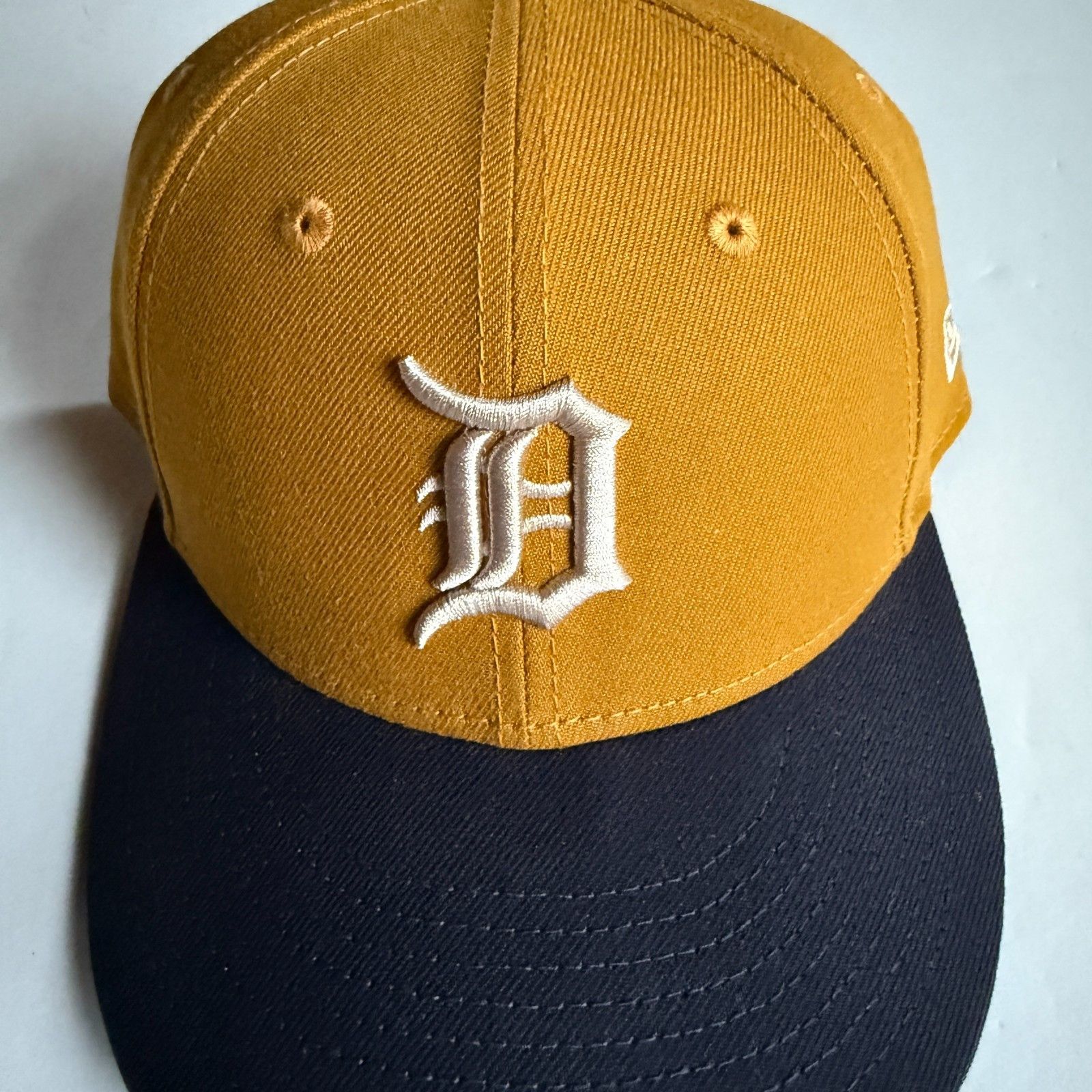 New Era Detroit Tigers New Era Vintage Gold 59FIFTY Fitted Hat 7 1/2 Size ONE SIZE - 8 Thumbnail
