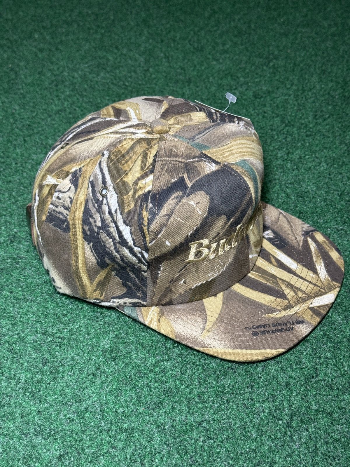 Budweiser Budweiser Advantage Wetland Camo 80s 90s Beer StrapBack Size ONE SIZE - 2 Thumbnail