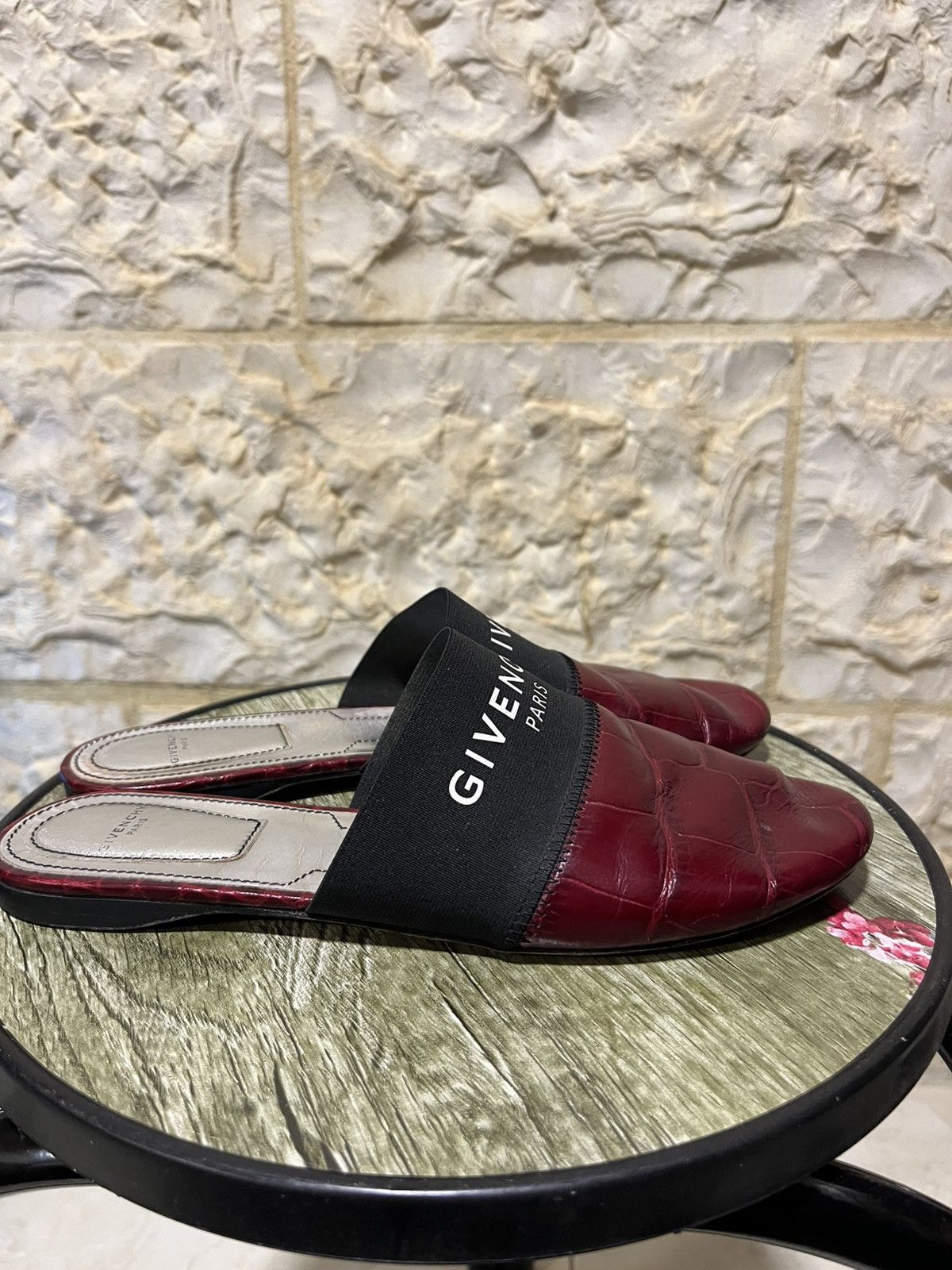 Givenchy Givenchy Bedford Flat Mules in Crocodile-Effect Leather Size US 7 / IT 37 - 3 Thumbnail