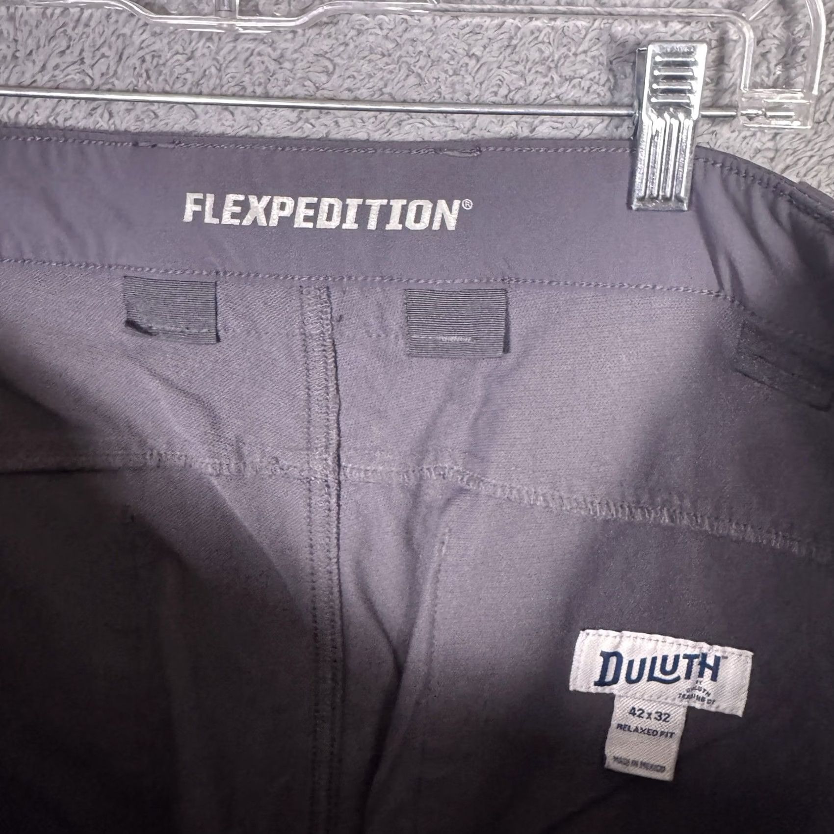 Vintage Duluth Trading Pants Mens 42x32 Flexpedition Cargo Nylon Stretch Relaxed 75291 Pants Mens 42x32 Grey Nylon Cargo Stretch Relaxed Size US 42 / EU 58 - 4 Thumbnail