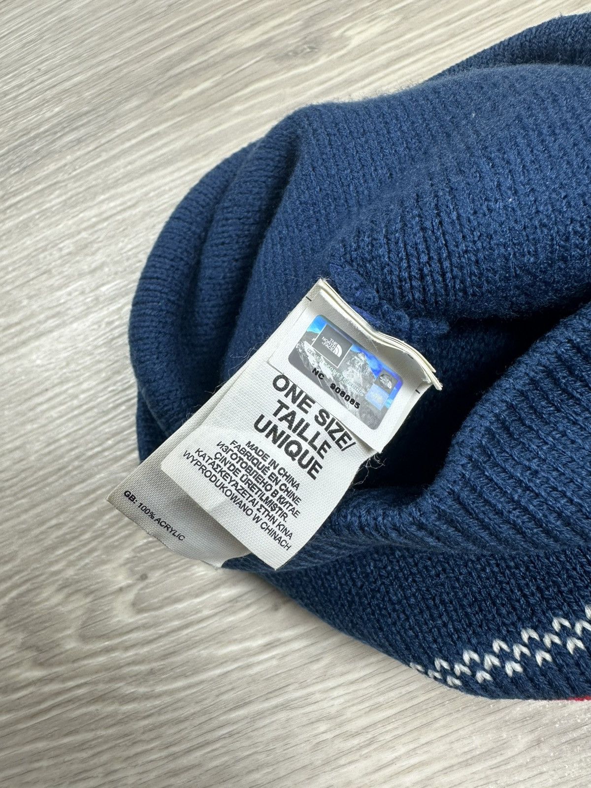The North Face × Vintage Vintage The North Face Pom Pom Unisex Hats Size ONE SIZE - 6 Thumbnail