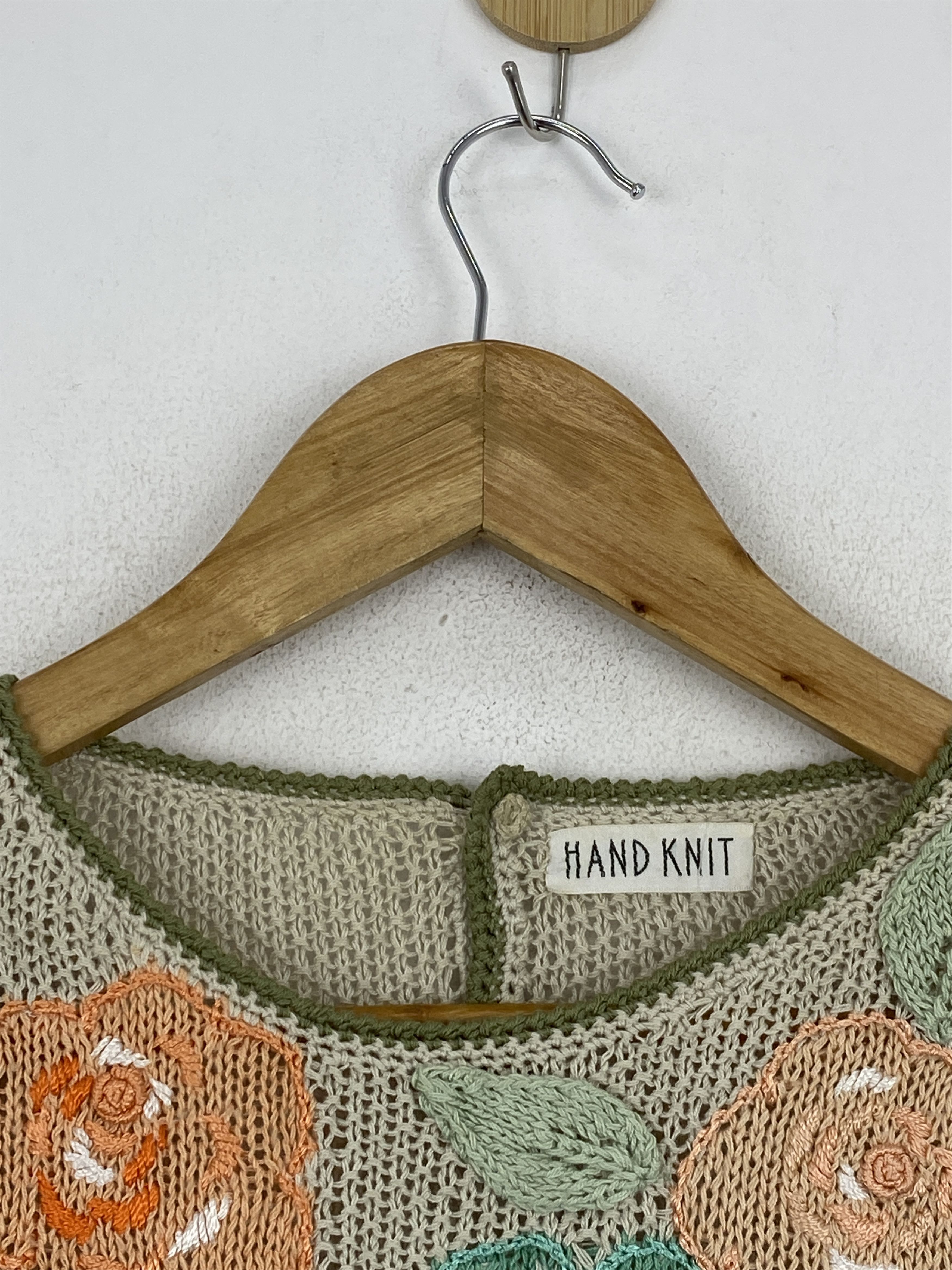 Handmade Vintage Japanese Brand Hand Made Knitwear J1887 Size US S / EU 44-46 / 1 - 10 Thumbnail