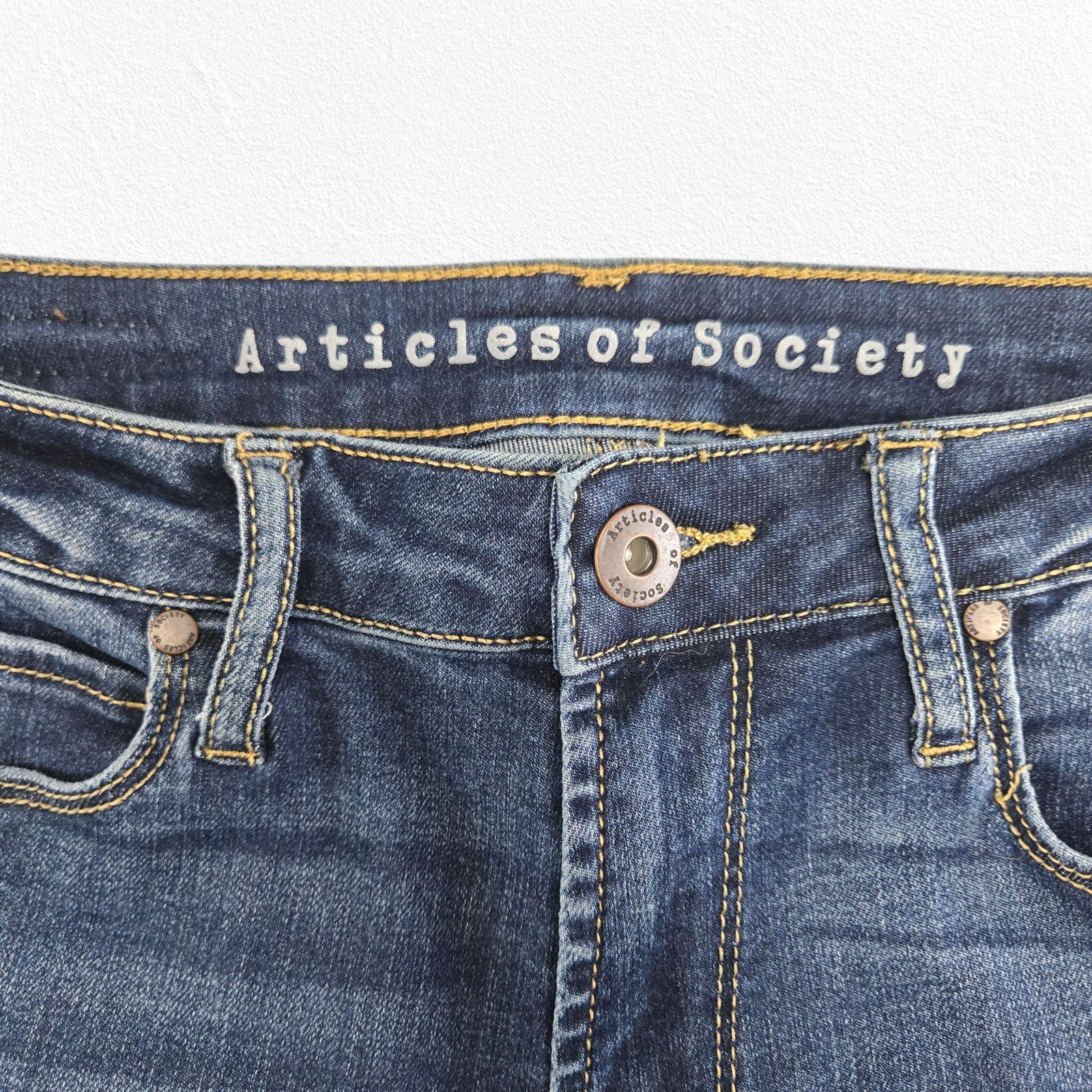 Other Dark Wash Chelsea Slim Crop Bootcut Jeans Size 27 Size 27" / US 4 / IT 40 - 5 Thumbnail