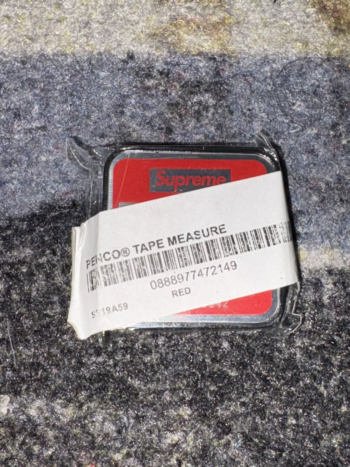 Supreme Supreme Penco Tape Measure (Imperial) Red Size ONE SIZE - 2 Thumbnail