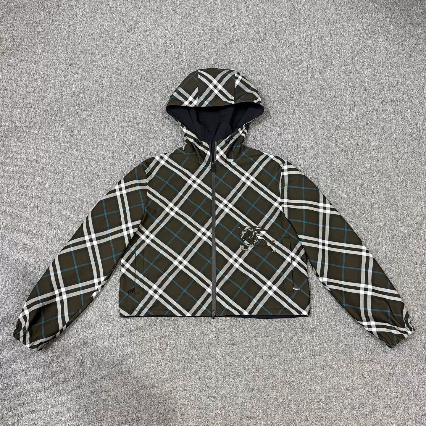 Burberry Hooded Check Pattern Light Jacket Size US M / EU 48-50 / 2 - 1 Thumbnail