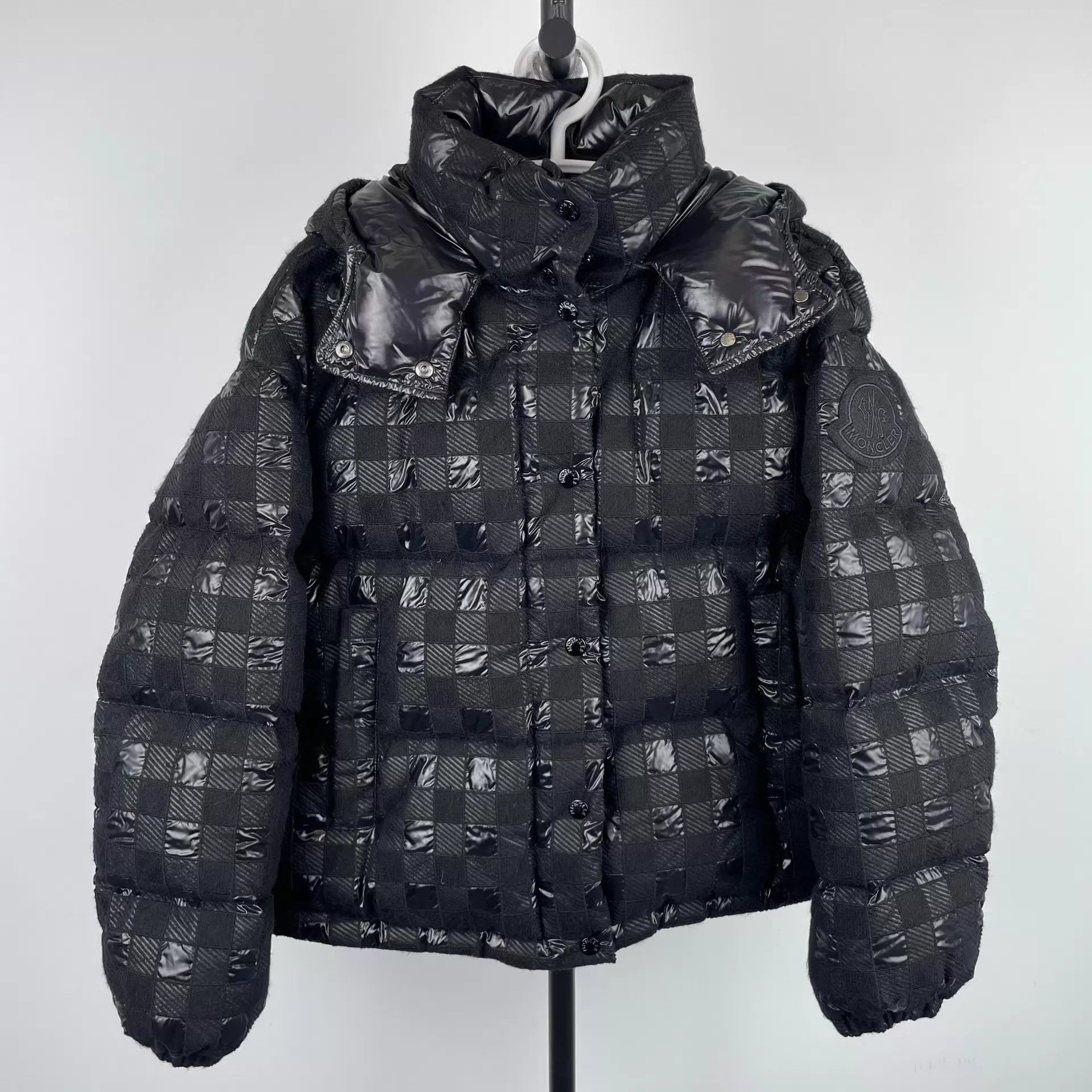 Moncler Moncler Hooded Check Down Jacket Black Size XS / US 0-2 / IT 36-38 - 1 Thumbnail