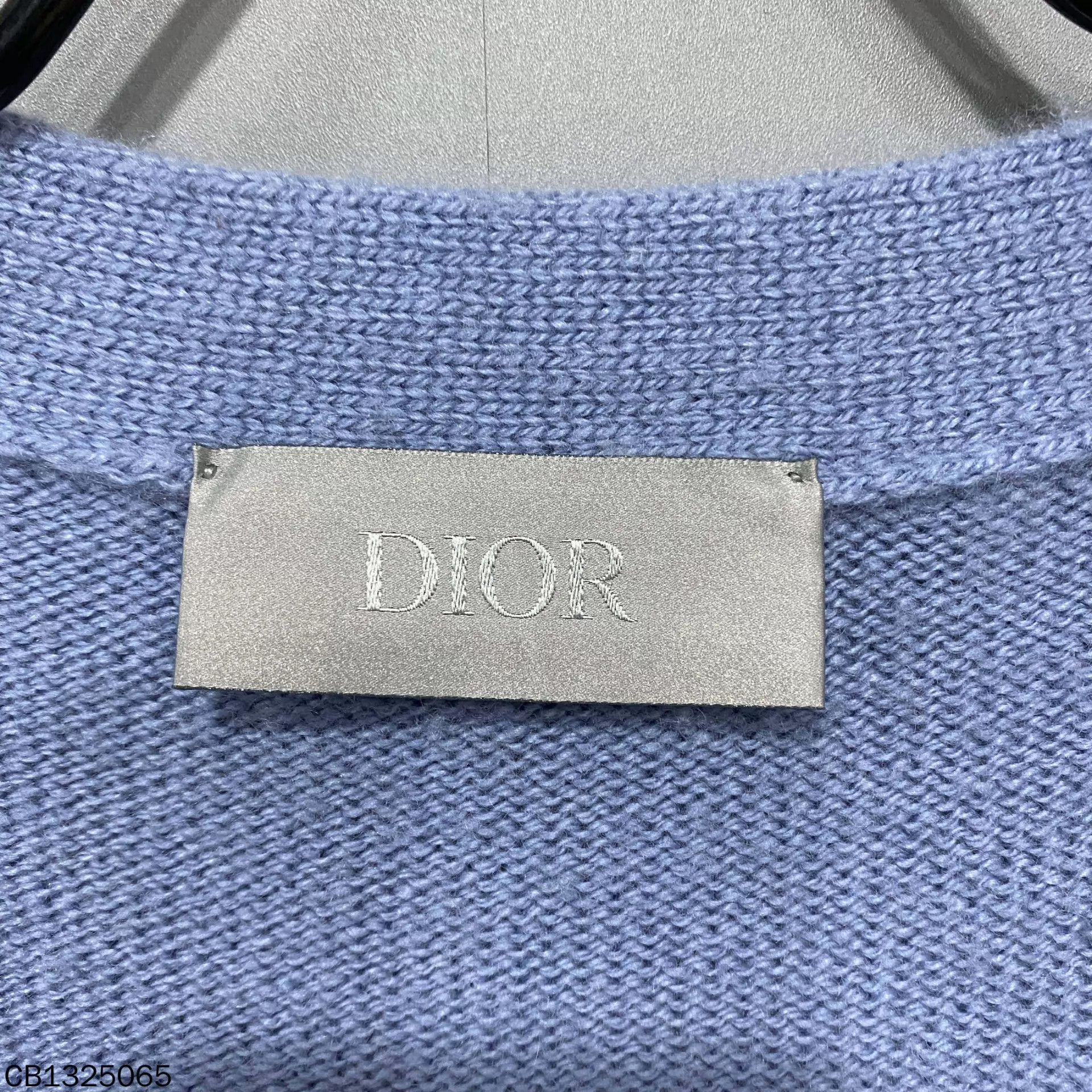Dior Dior Light Blue Embroidered Logo Cashmere Cardigan M Size M / US 6-8 / IT 42-44 - 4 Thumbnail
