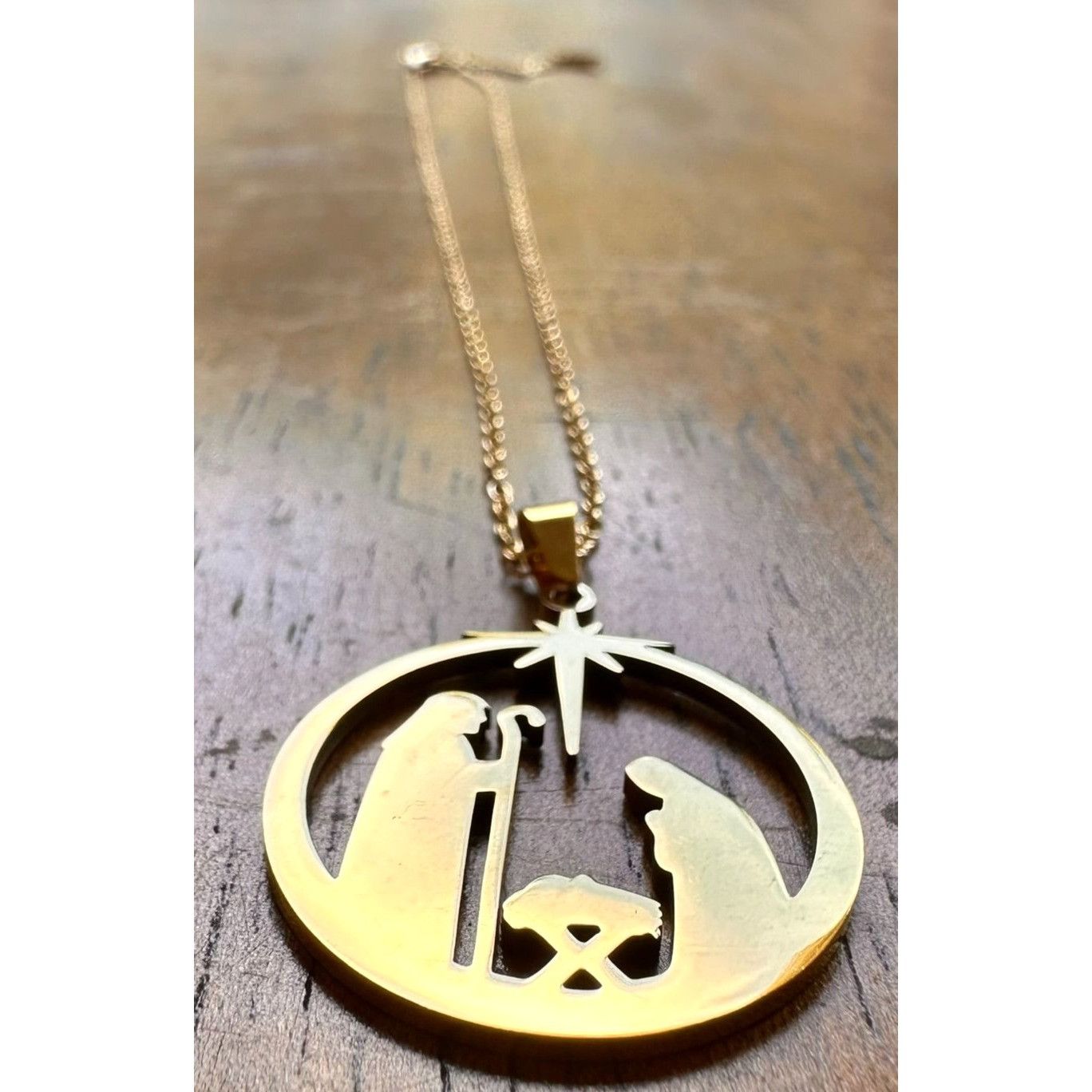 Handmade Nativity Scene Necklace Baby Jesus Jerusalem Christmas New 1 Size ONE SIZE - 5 Thumbnail