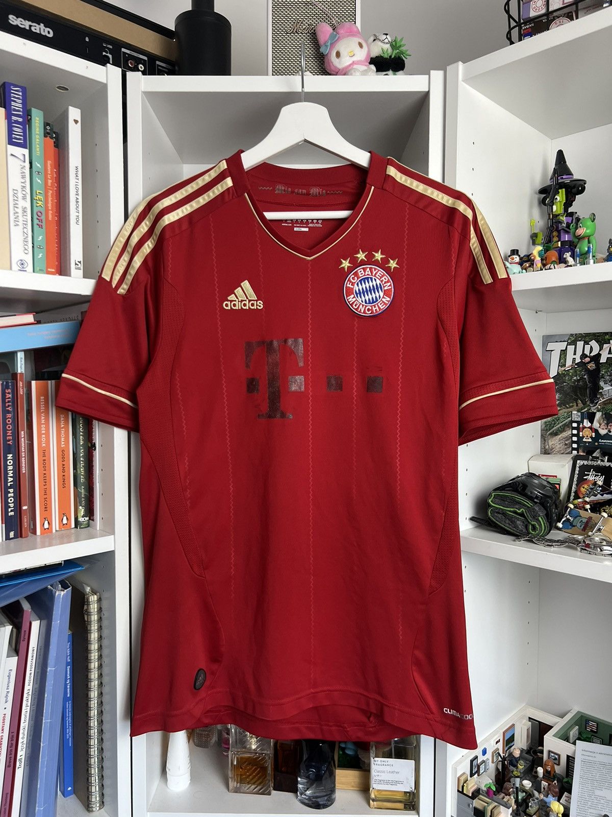Adidas × Vintage Adidas Bayern monachium 11-13 Robben home set football jersey Size US S / EU 44-46 / 1 - 2 Thumbnail