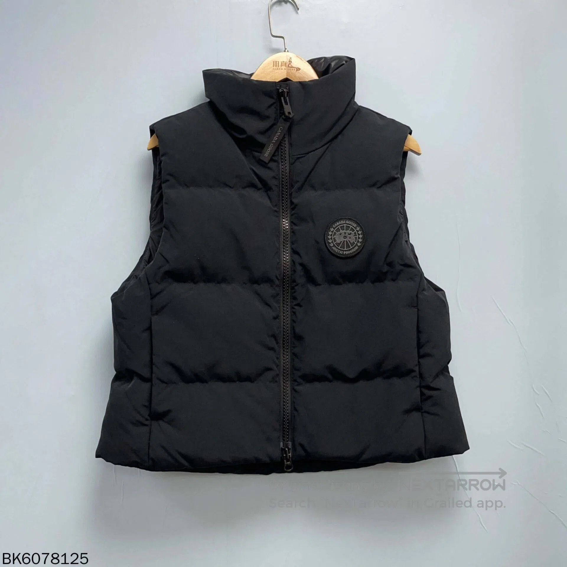 Canada Goose black puffer vest from Canada Goose. Size US XS / EU 42 / 0 - 1 Thumbnail