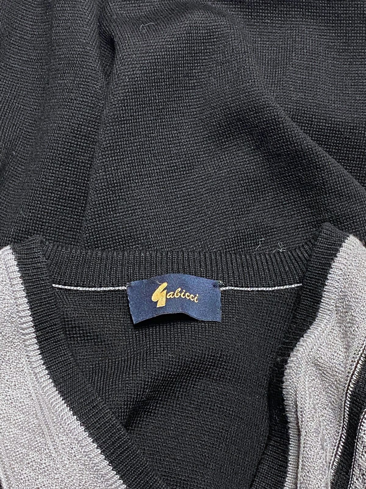 Vintage 90s Vintage GABICCI Warm Wool Black White V Neck Sweater Size US XL / EU 56 / 4 - 4 Thumbnail