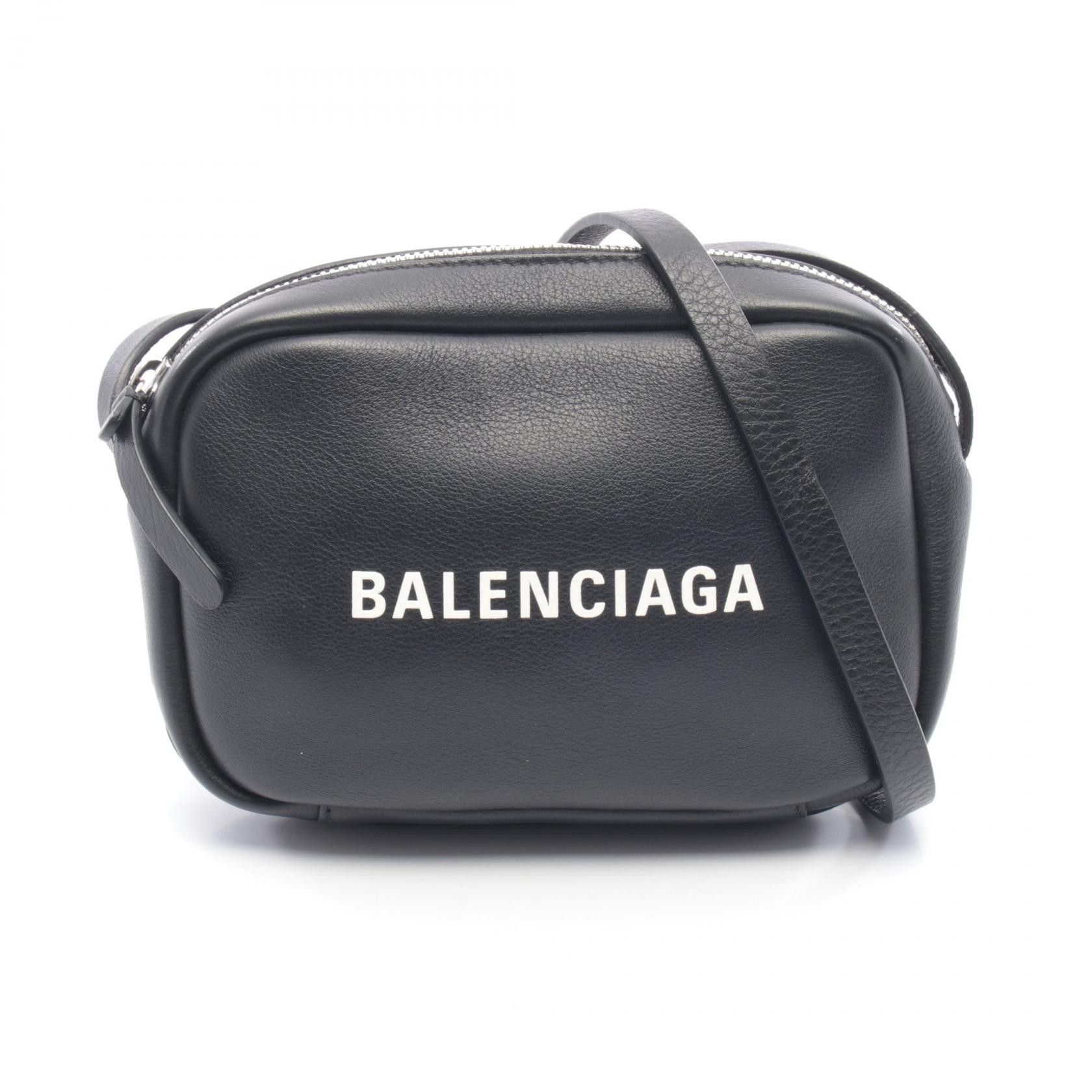 Balenciaga Balenciaga Balenciaga Everyday Camera Bag XS Leather Shoulder Bag Leather Shoulder Bag DUTY FREE for USA Size ONE SIZE - 1 Thumbnail