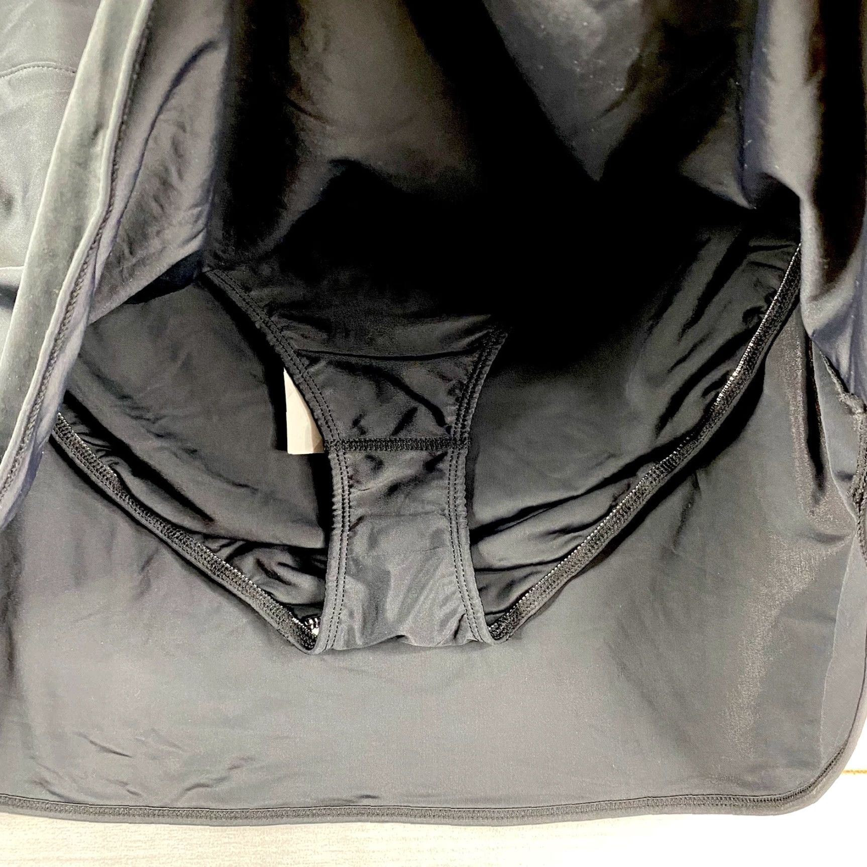 Swims Soothfeel Black Swim Skirt XXL Lined Pocket Bottom Womens Bottom NWT Swimsuit Skort Size 40" / US 18 - 2 Thumbnail