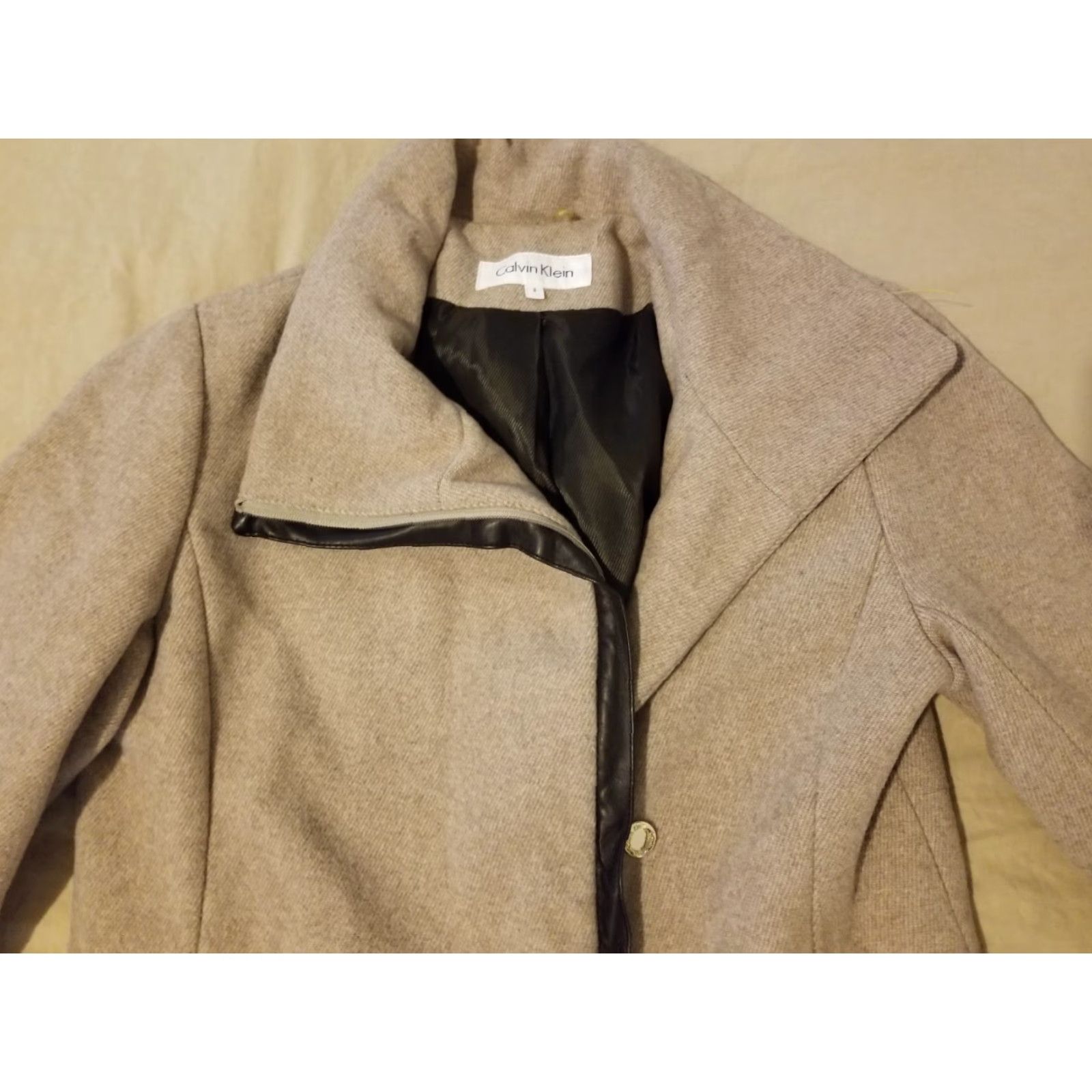 Calvin Klein VINTAGE? Calvin Klein Wool Jacket Beige 8 Women Coat Basic Jacket Womens Wool Jacket Size M / US 6-8 / IT 42-44 - 2 Thumbnail