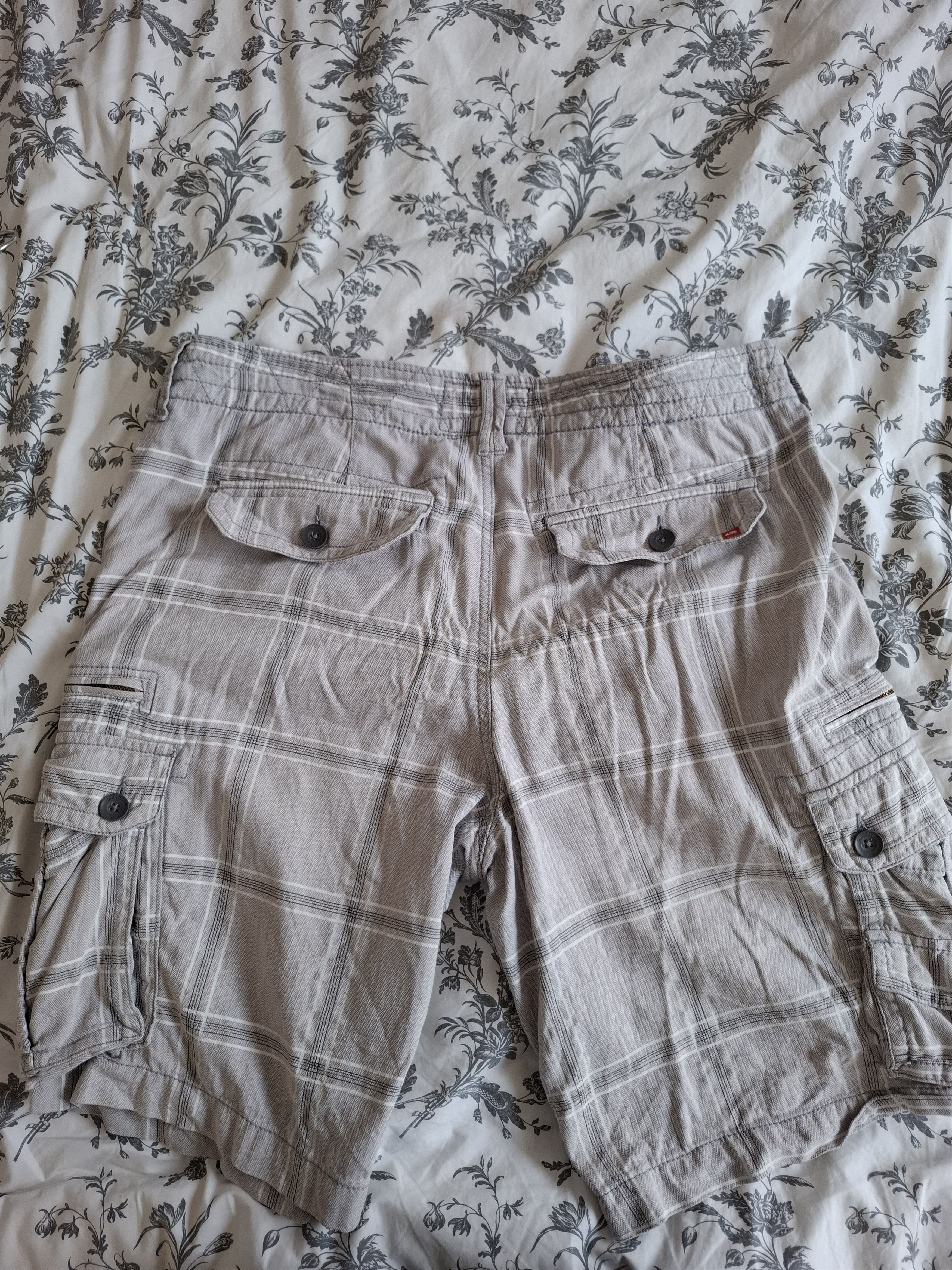 Quiksilver Quiksilver cargo shorts Size US 38 / EU 54 - 3 Thumbnail