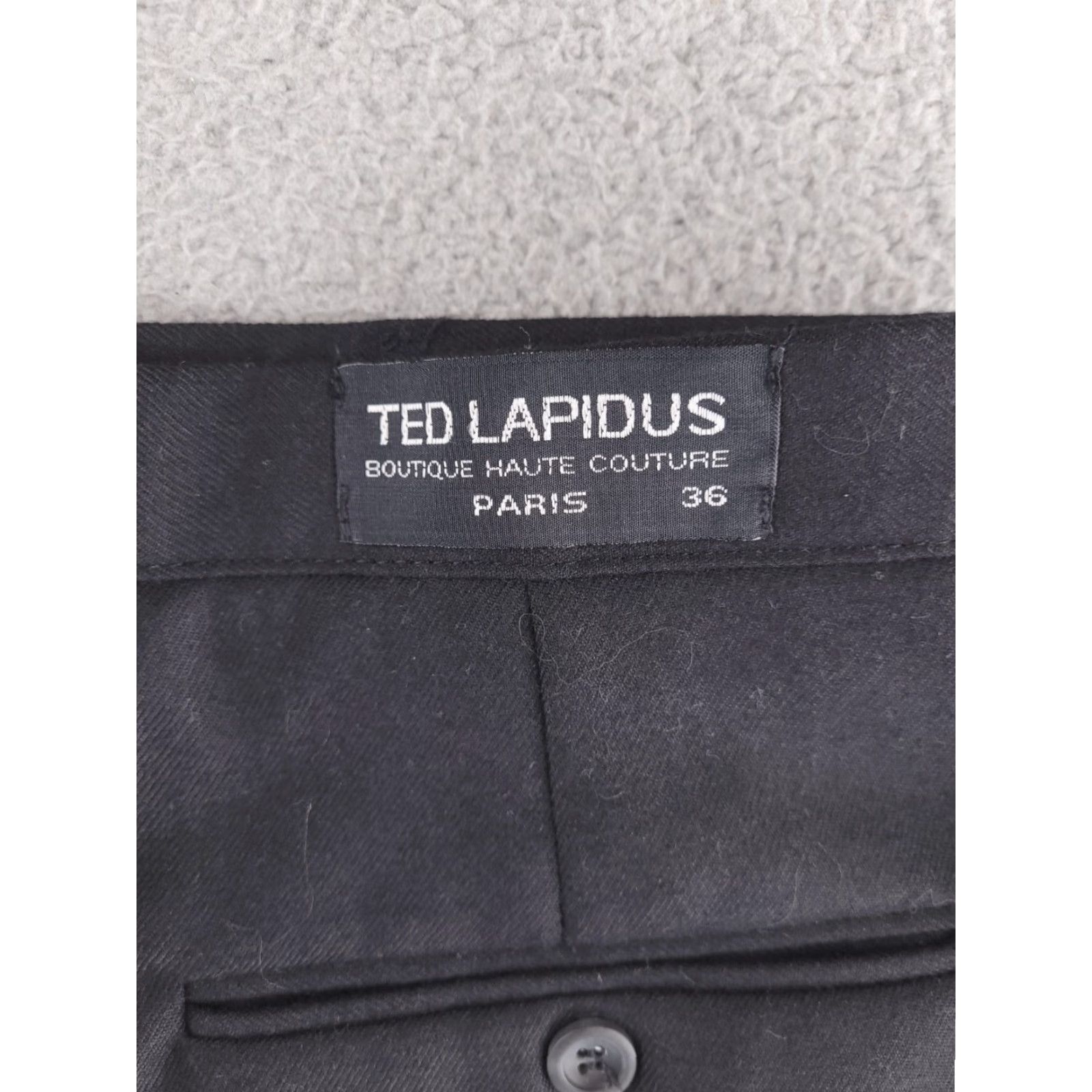 TED LAPIDUS TED LAPIDUS Pants Mens 34 Black 100% Wool Boutique Haute Couture Paris Dress Pants Front Flat Solid Inseam 33 Size US 34 / EU 50 - 7 Thumbnail