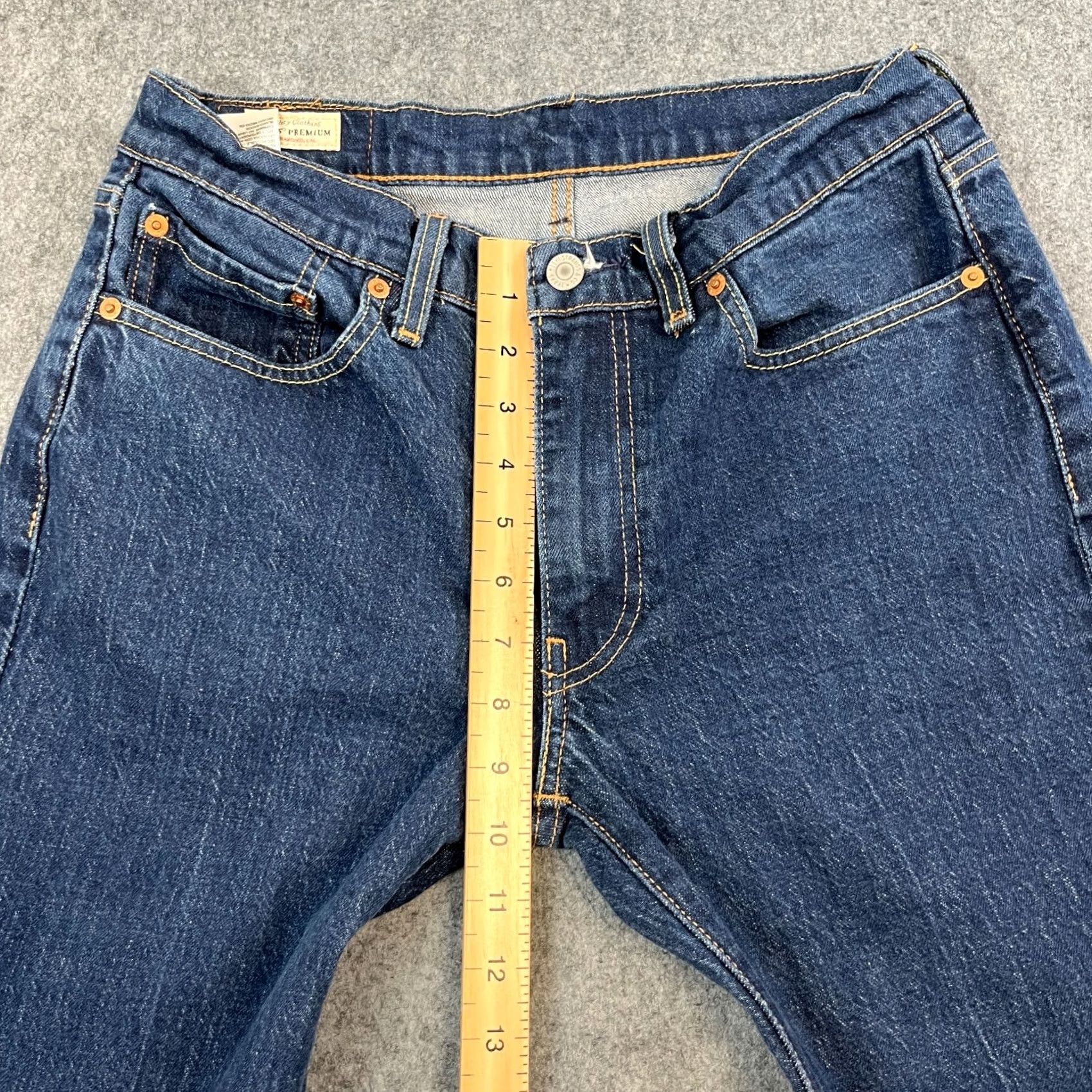 Levi's Levi's Mens Jeans Regular Straight 30 32 Blue Indigo Denim 5-Pocket Design Zip Tabs Vintage No Mens Jeans Regular 30 in Inside Leg 32 in Middle Wash Size US 30 / EU 46 - 5 Thumbnail