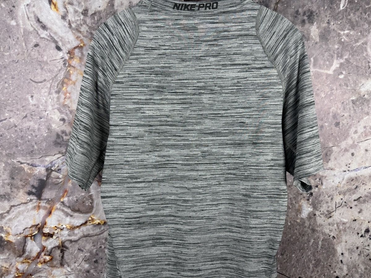 Nike Men’s Nike Pro Compression Training Shirt Size Medium Size US M / EU 48-50 / 2 - 11 Thumbnail