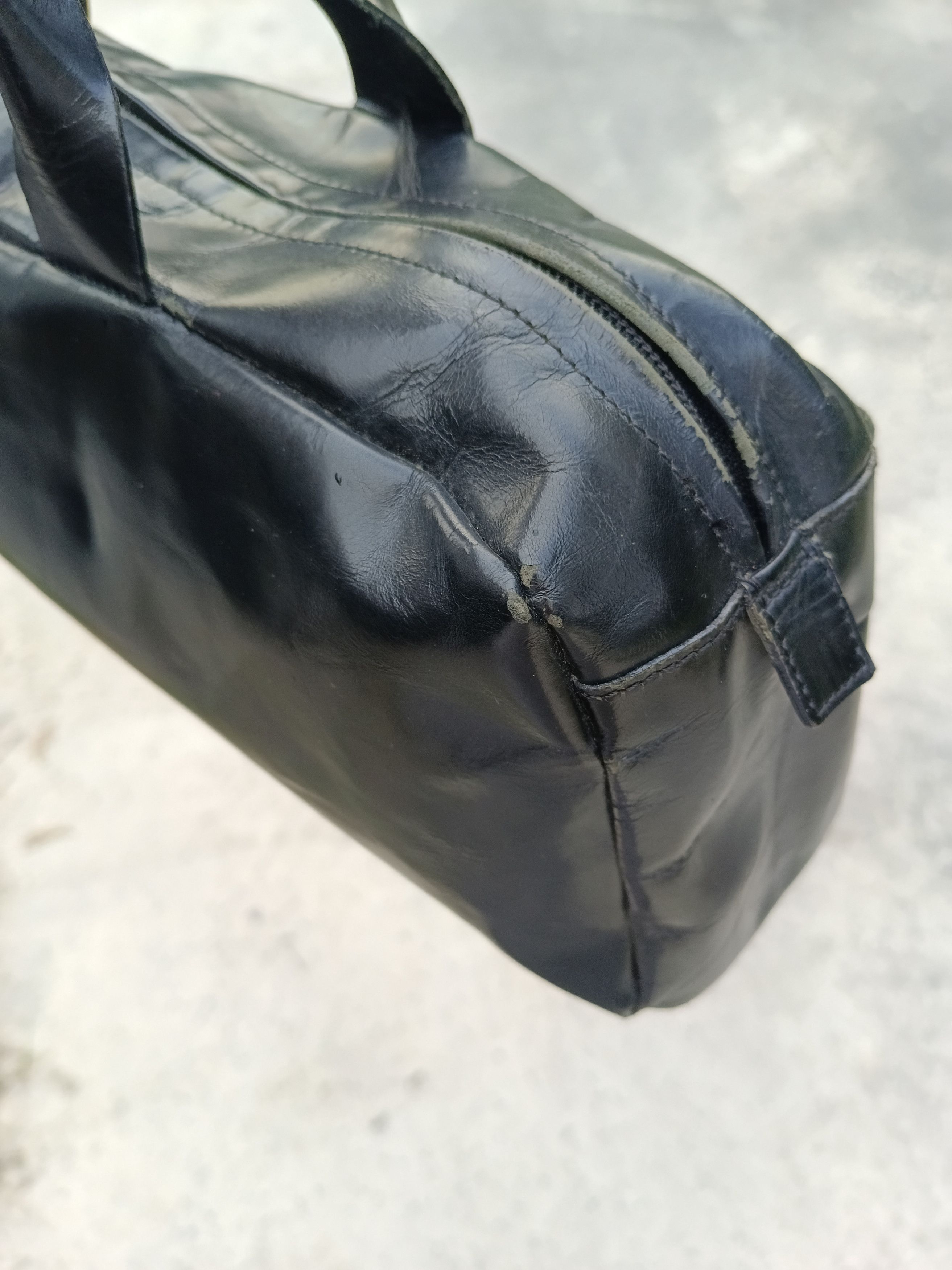 Issey Miyake × Leather ISSEY MIYAKI TSUMORI DUFFLE/GYM LEATHER BAG Size ONE SIZE - 9 Thumbnail