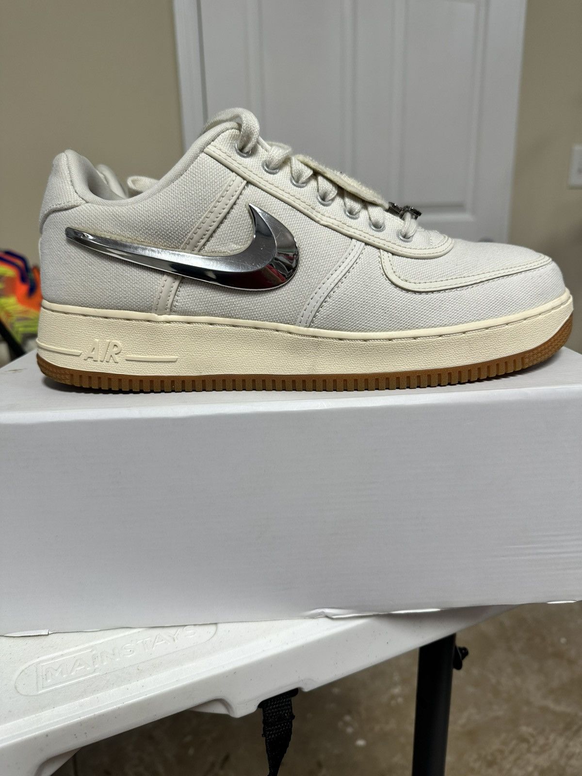 Nike × Travis Scott Travis scott air force ones Size US 10.5 / EU 43-44 - 4 Thumbnail