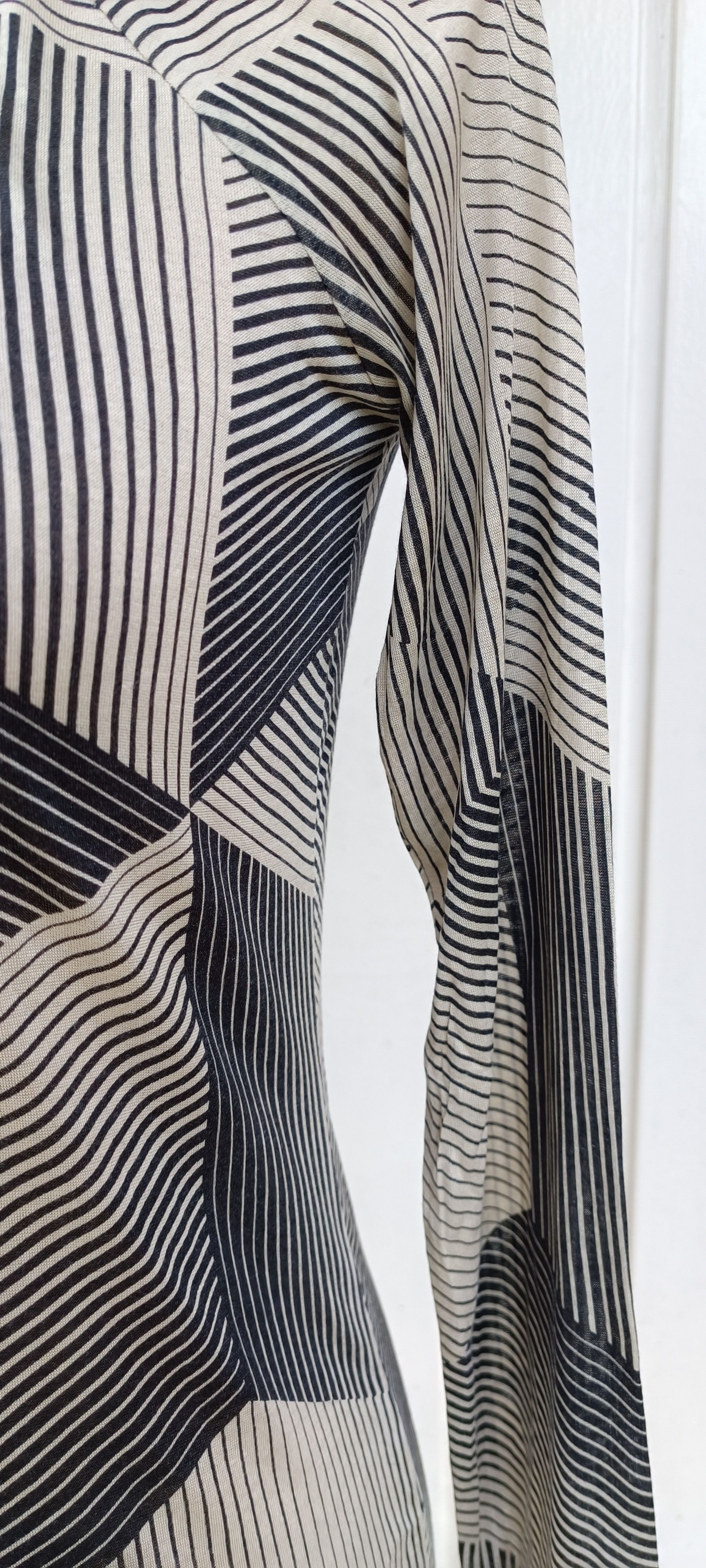 Jean Paul Gaultier 3D_ Geometric motifs- Silk top Size M / US 6-8 / IT 42-44 - 7 Thumbnail