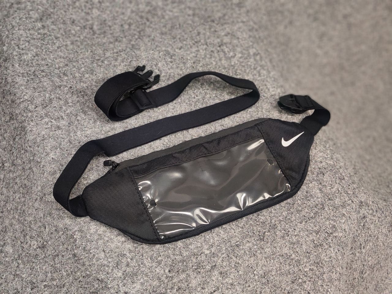 Nike Vintage Nike Black men's casual sports shirt with a belt Bag Size ONE SIZE - 3 Thumbnail