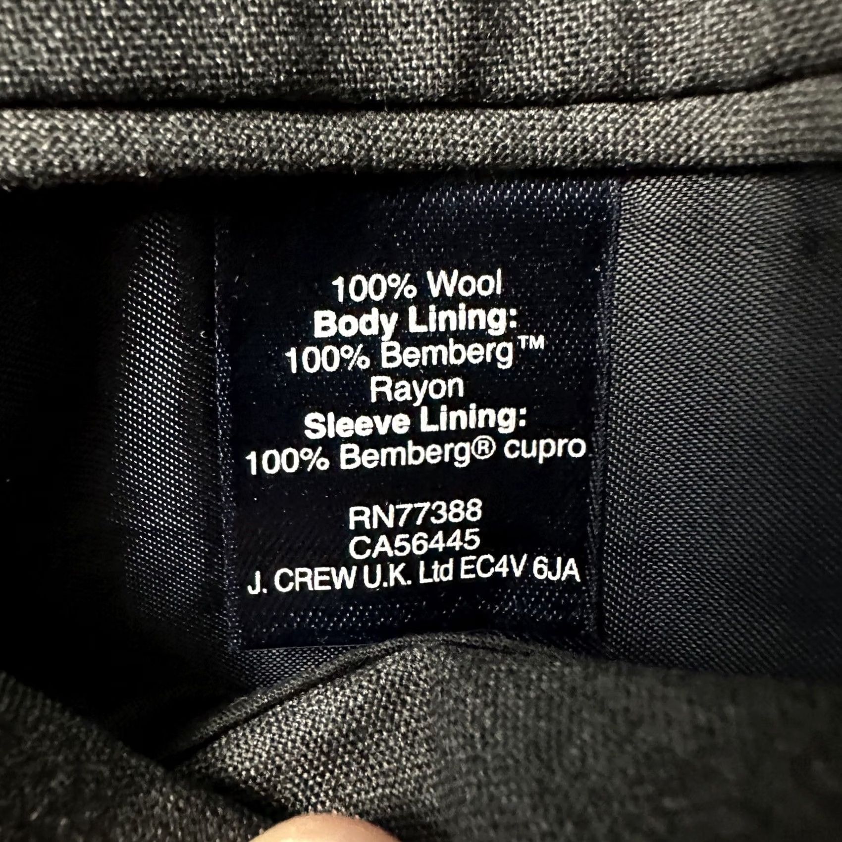 J.Crew J.CREW Blazer Wool Navy Blue Sport Coat Mens 41R Loro Piana Super 120's Notch Lapel Four-Button Flat Front Regular Fit Wool Blazer Navy Mens 41R Size 42R - 6 Thumbnail