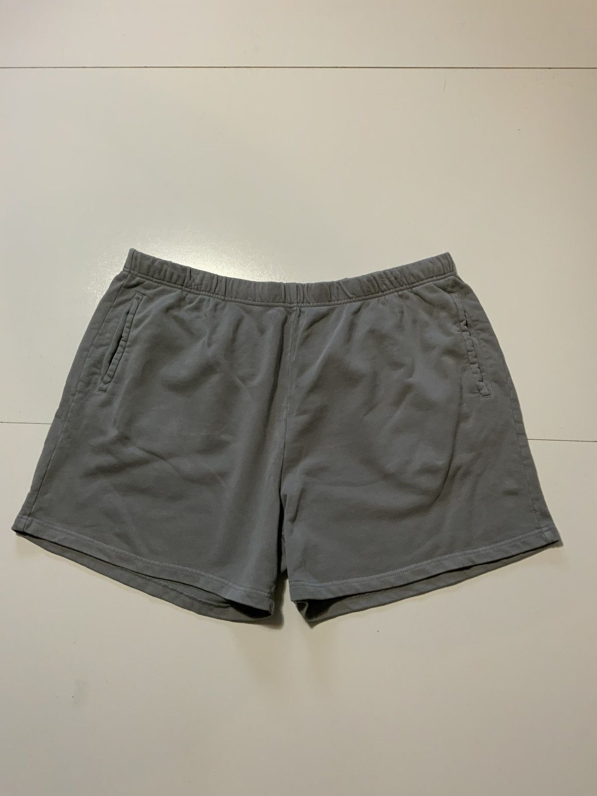 Other Skims Terry Fleece Pigment Dyed Gray 5” Inseam Sweat Shorts Size US 42 / EU 58 - 1 Thumbnail