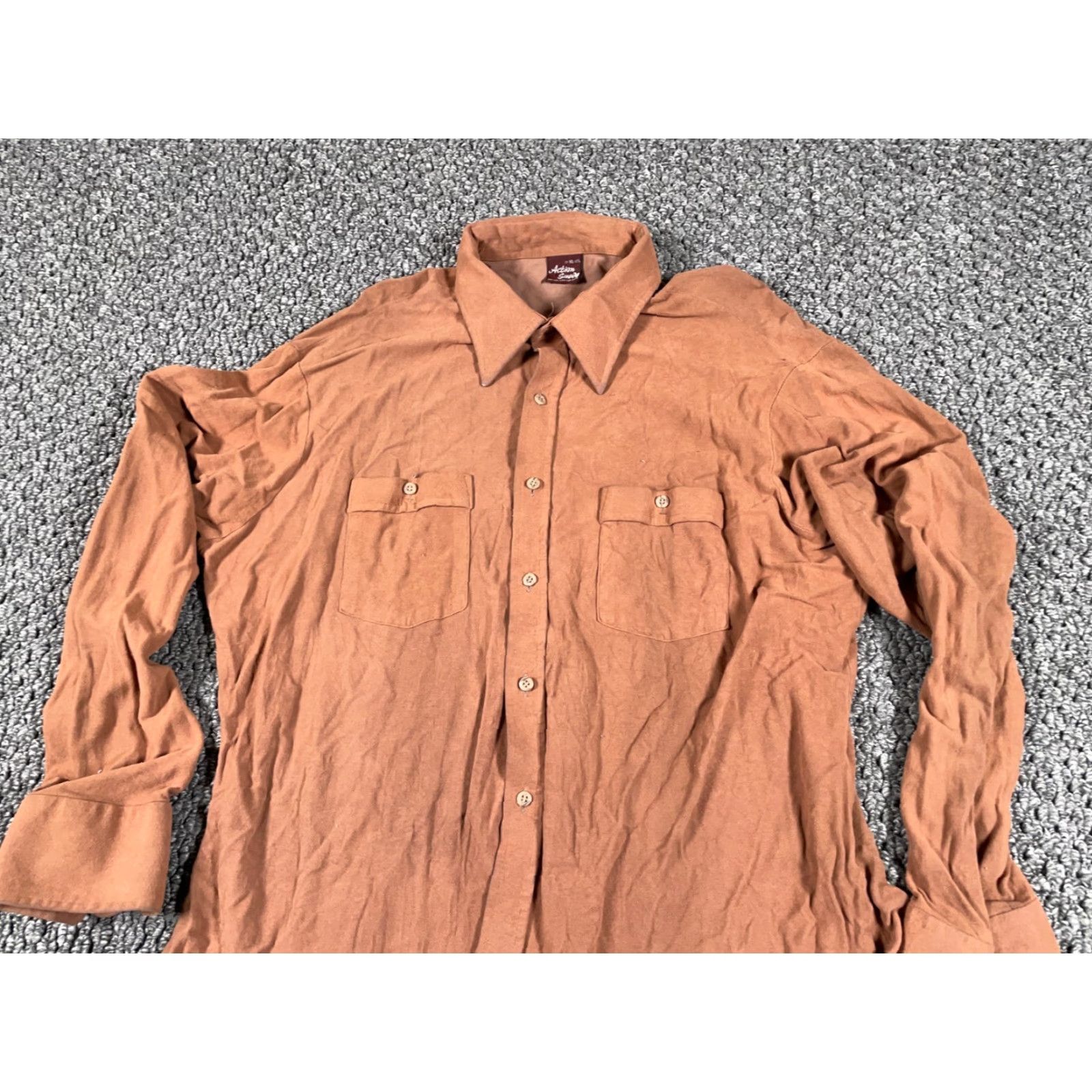 Vintage VTG 80s Textured Sueded Shirt Adult XL Brown Clay Lightweight Grunge Workwear Populated by 90s Retro Theme Mens Button-Up Collared Long Sleeve Size US XL / EU 56 / 4 - 4 Thumbnail