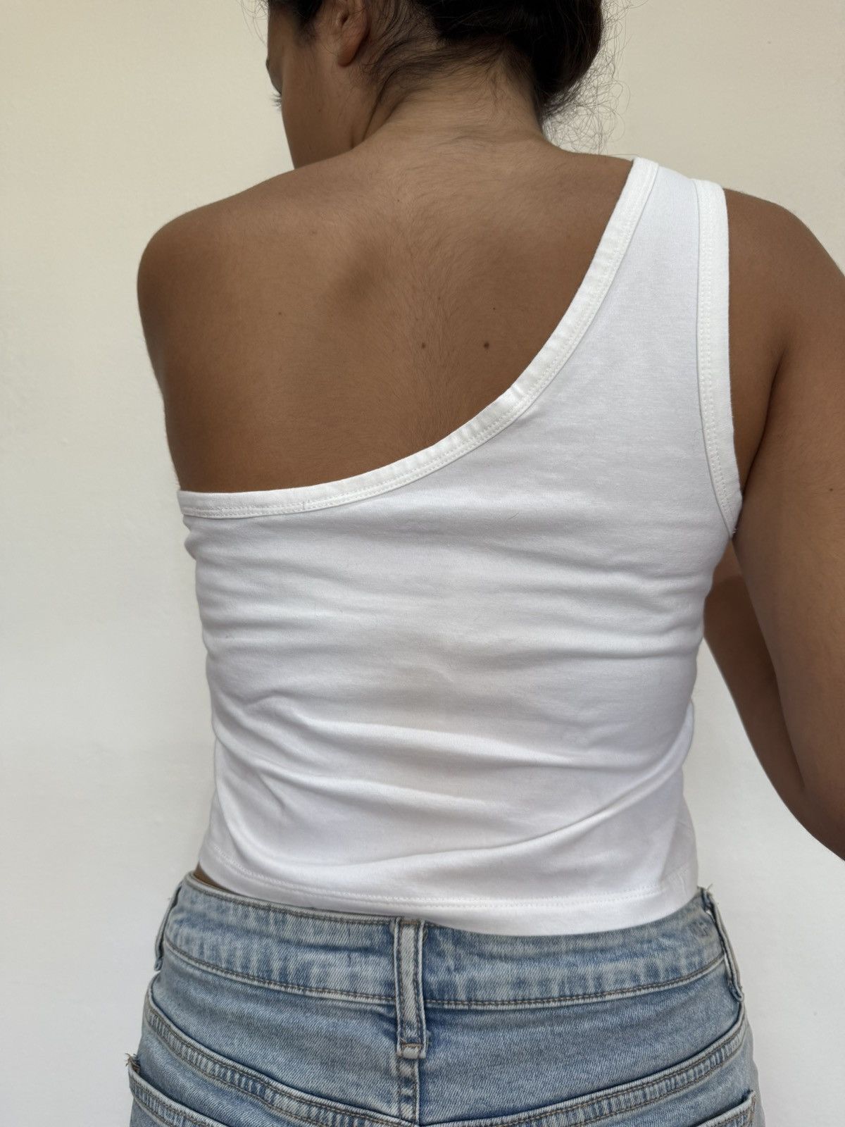 Levi's Levi’s® White Asymmetric One-Shoulder Crop Top – SizeM – Y2K Size L / US 10 / IT 46 - 3 Thumbnail