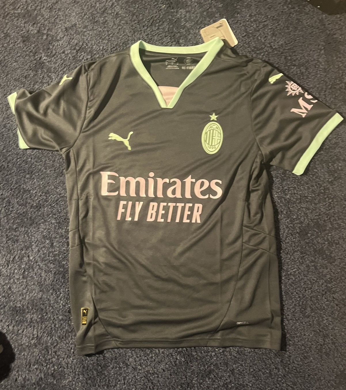 Puma Ac milan 125 year anniversary City Jersey Puma Size US M / EU 48-50 / 2 - 1 Thumbnail